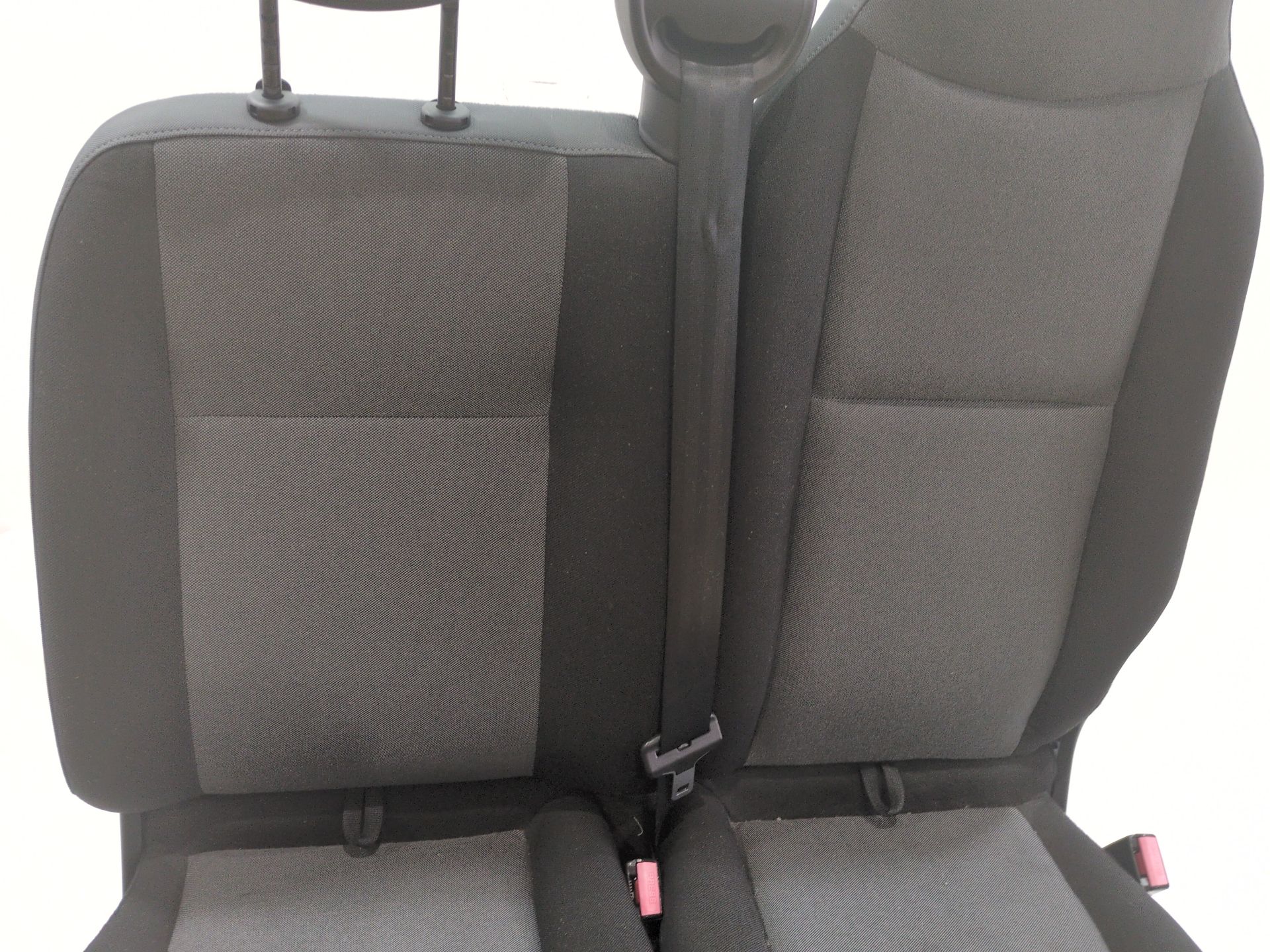 asiento_delantero_medio_y_derecho_sin_referencia_renault_master_iii_furgoneta_fv_2_3_dci_110_fwd_fv0r_fv0w