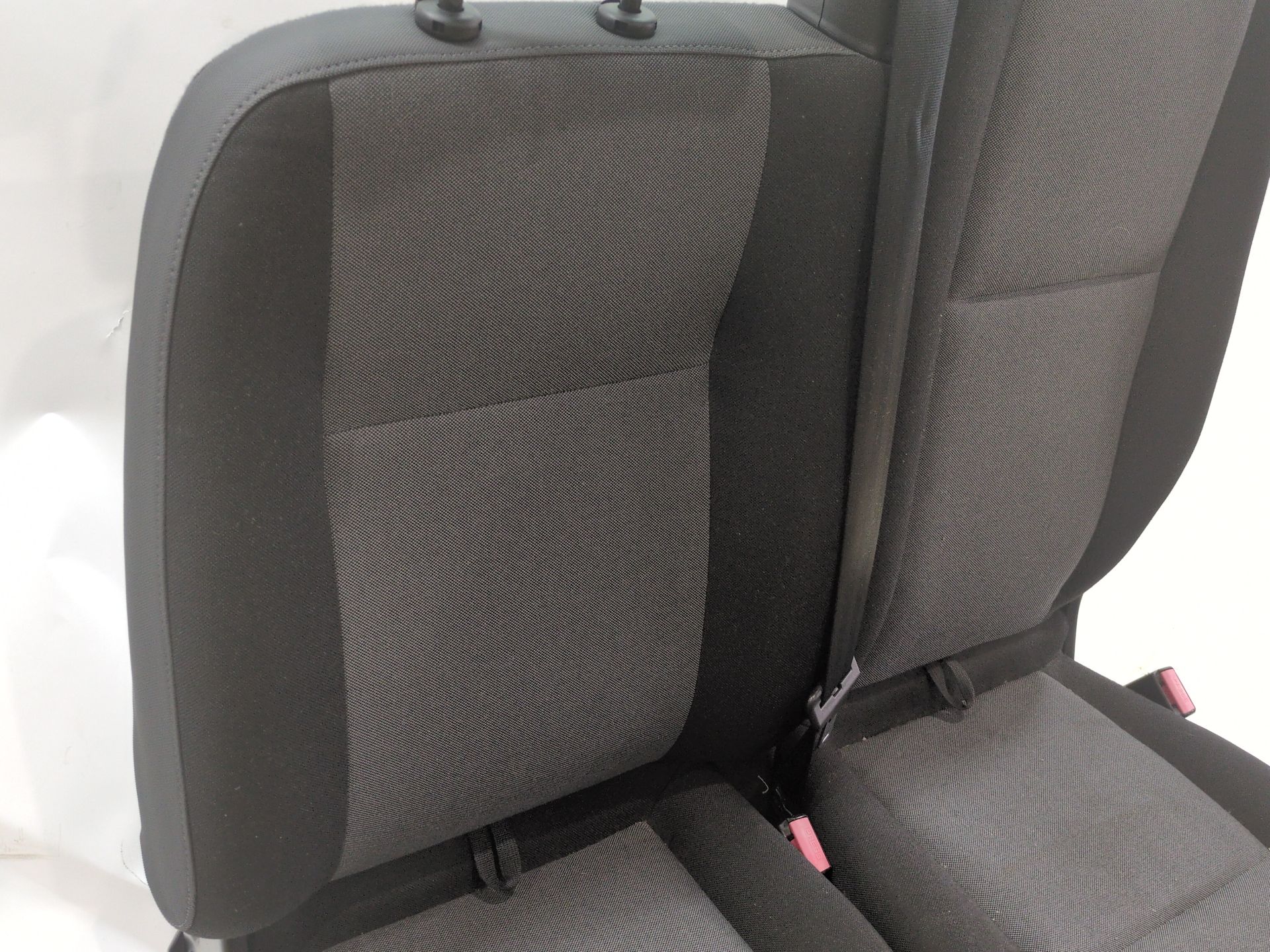 asiento_delantero_medio_y_derecho_sin_referencia_renault_master_iii_furgoneta_fv_2_3_dci_110_fwd_fv0r_fv0w