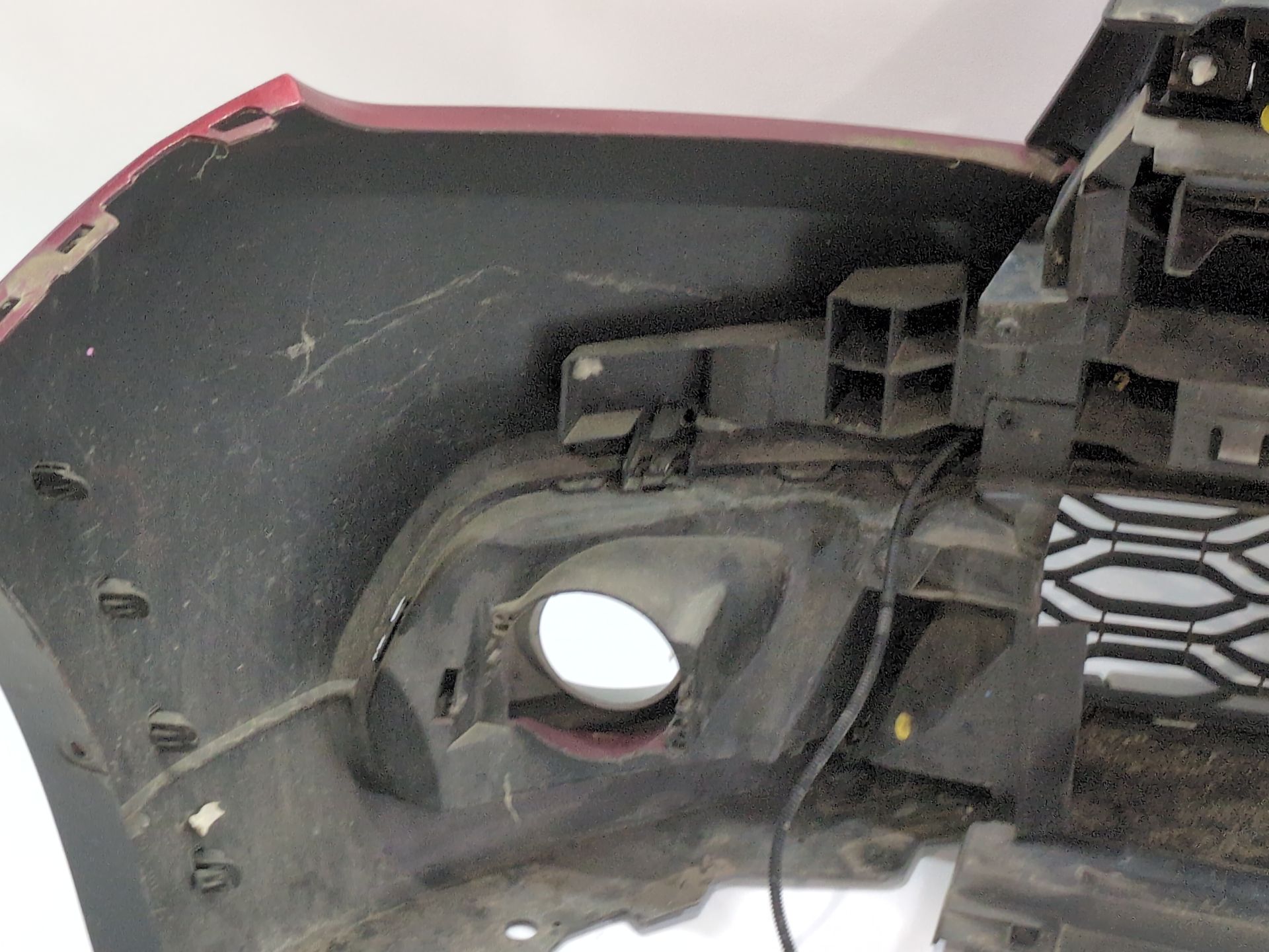 paragolpes_delantero_620222303r_red_of_fire_bc_teb76_dacia_sandero_ii_b8_1_5_blue_dci_95_b8jl