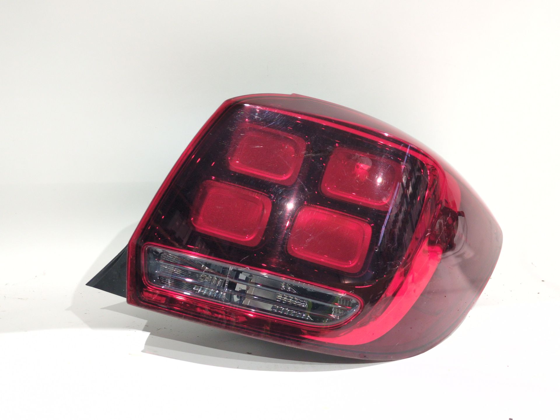 piloto_trasero_derecho_265506147r_dacia_sandero_ii_b8_1_5_blue_dci_95_b8jl