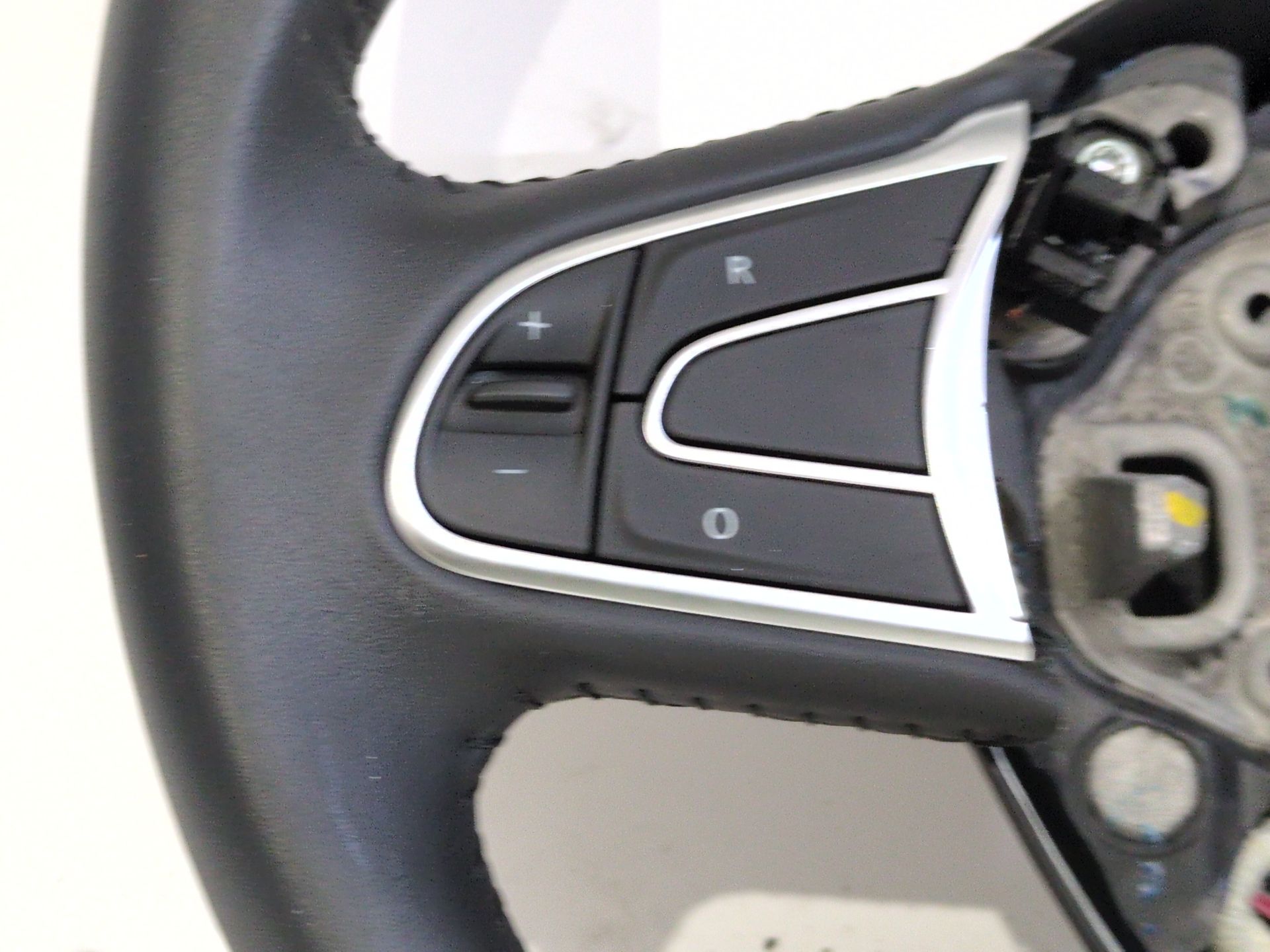 volante_484005825r_renault_scenic_iv_j9_1_7_blue_dci_120_j9a7_j9a8