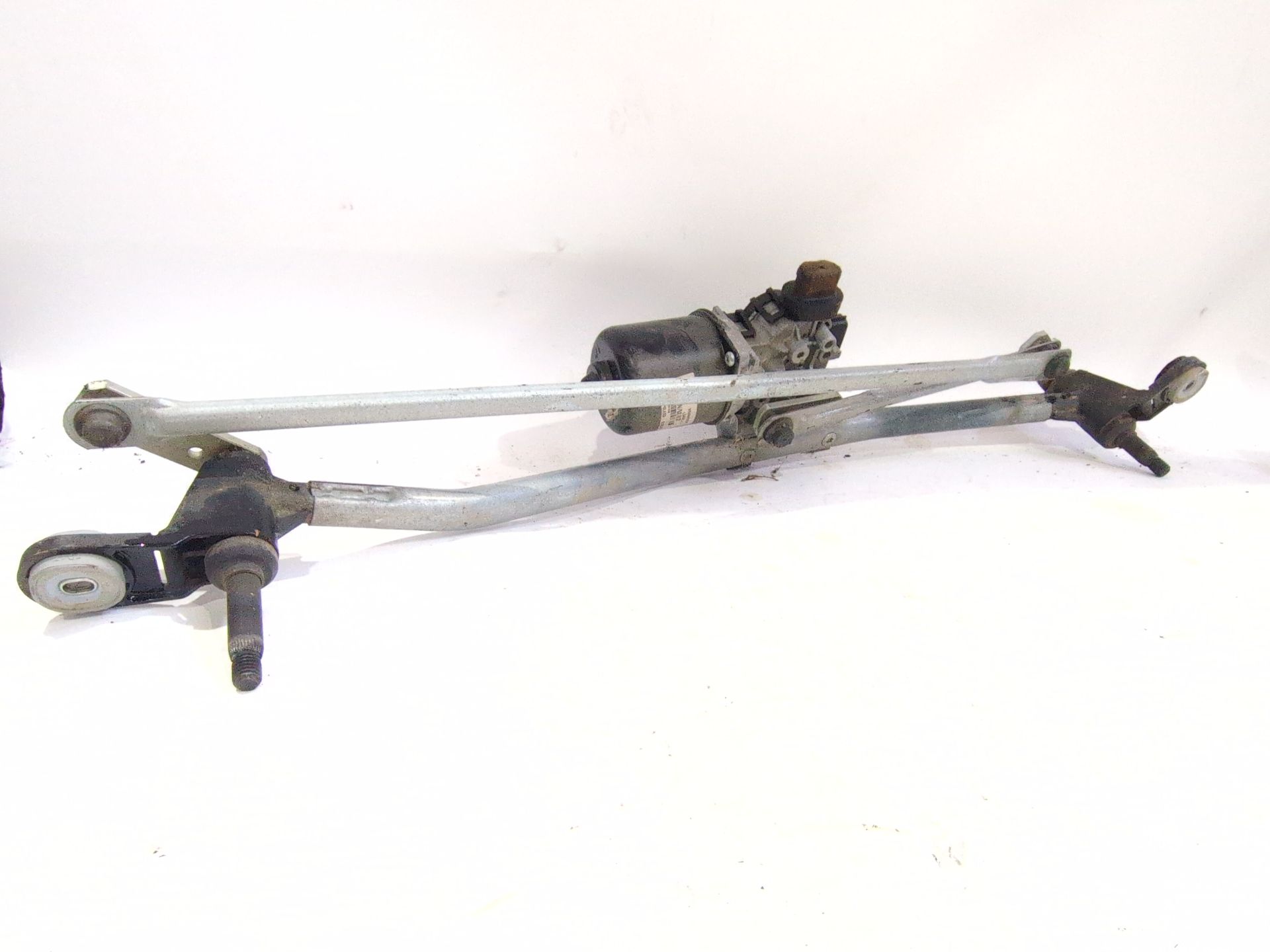 motor_limpia_delantero_w000034506_dacia_sandero_ii_b8_1_5_blue_dci_95_b8jl