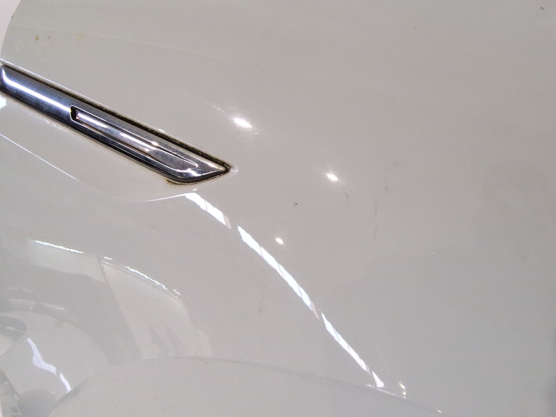 aleta_delantera_derecha_631005296r_renault_megane_iv_sedan_1_5_blue_dci_115_lva6