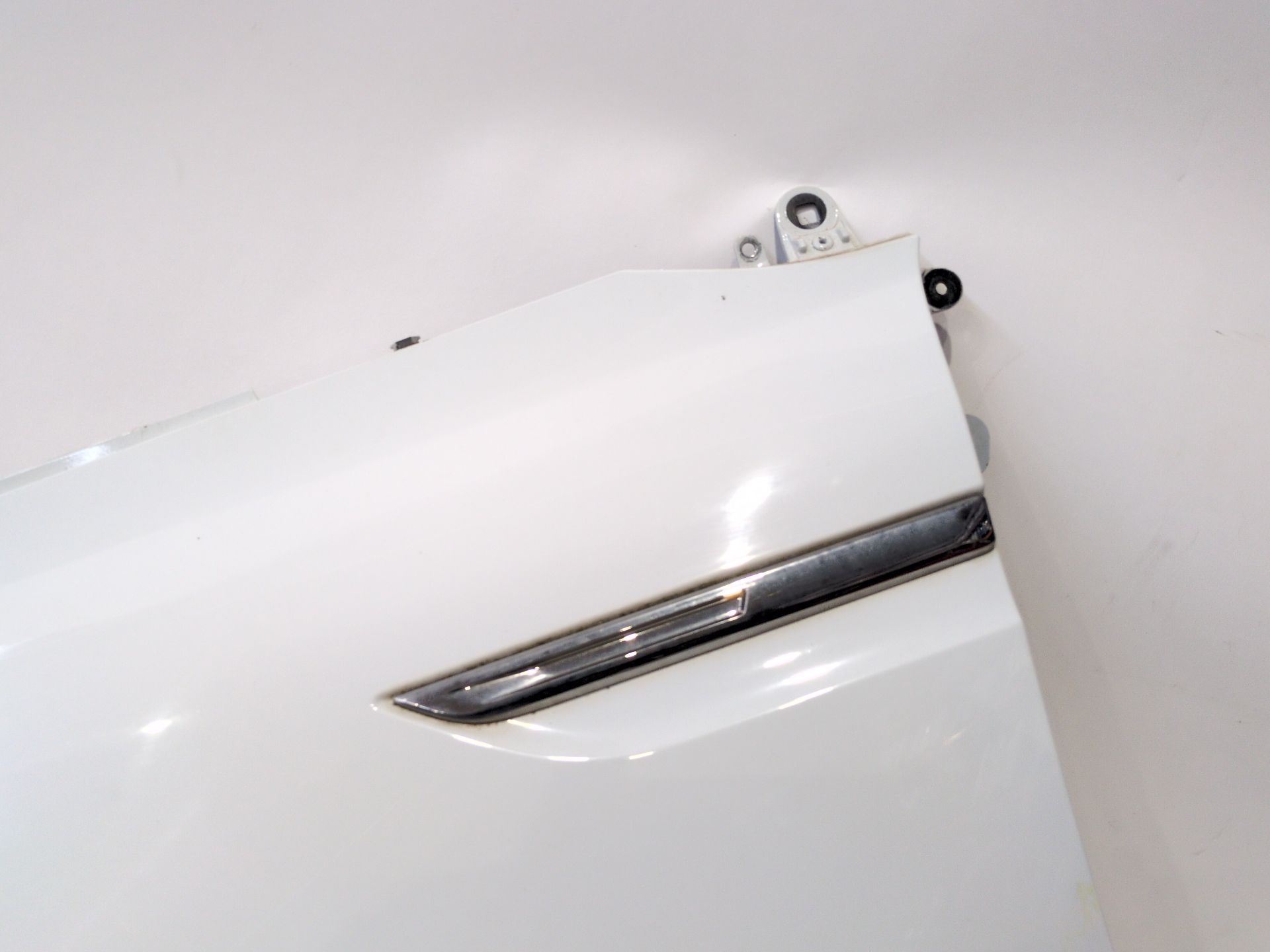 aleta_delantera_izquierda_631016669r_renault_megane_iv_sedan_1_5_blue_dci_115_lva6