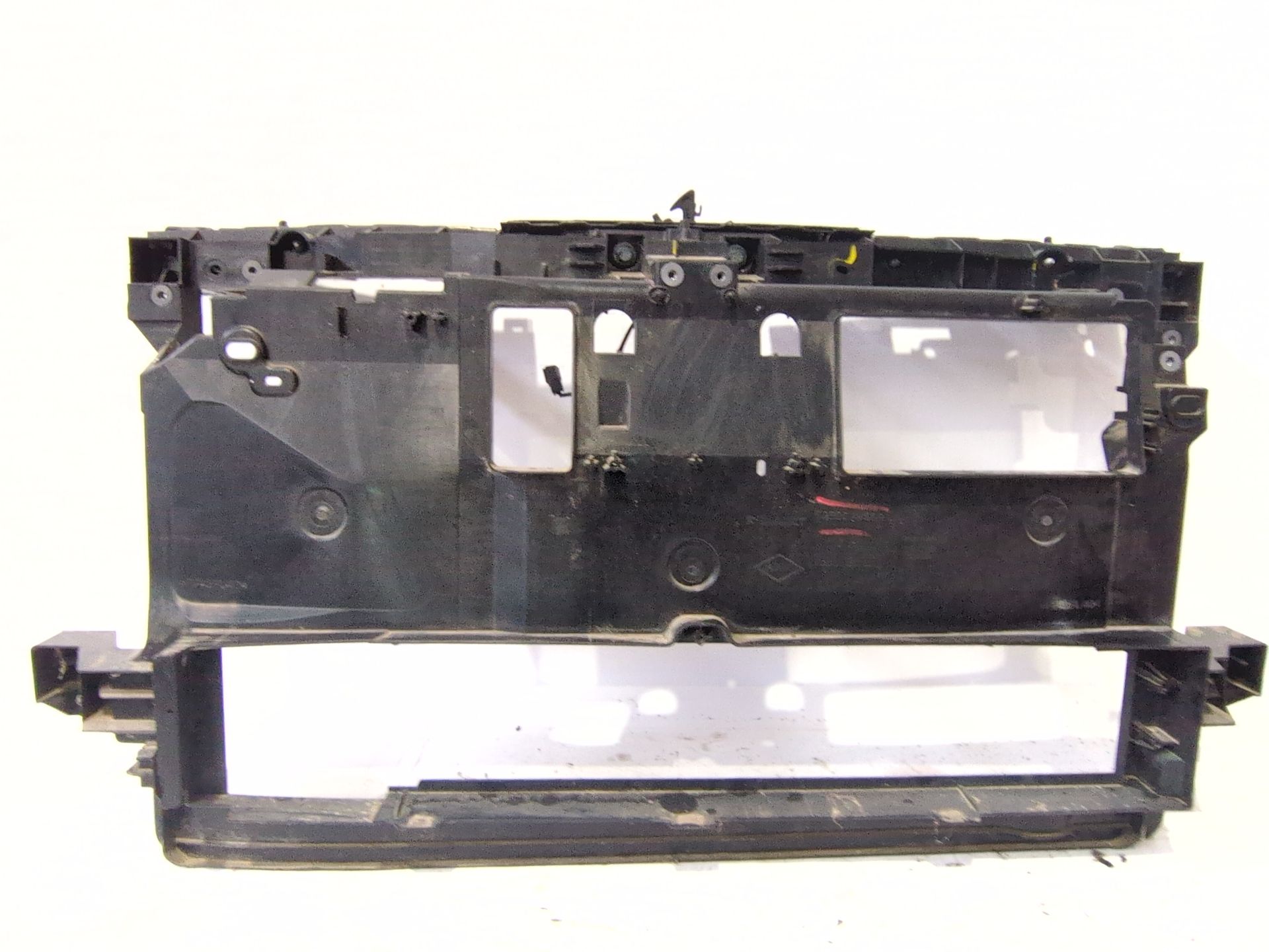 frente_620127457r_renault_megane_iv_sedan_1_5_blue_dci_115_lva6