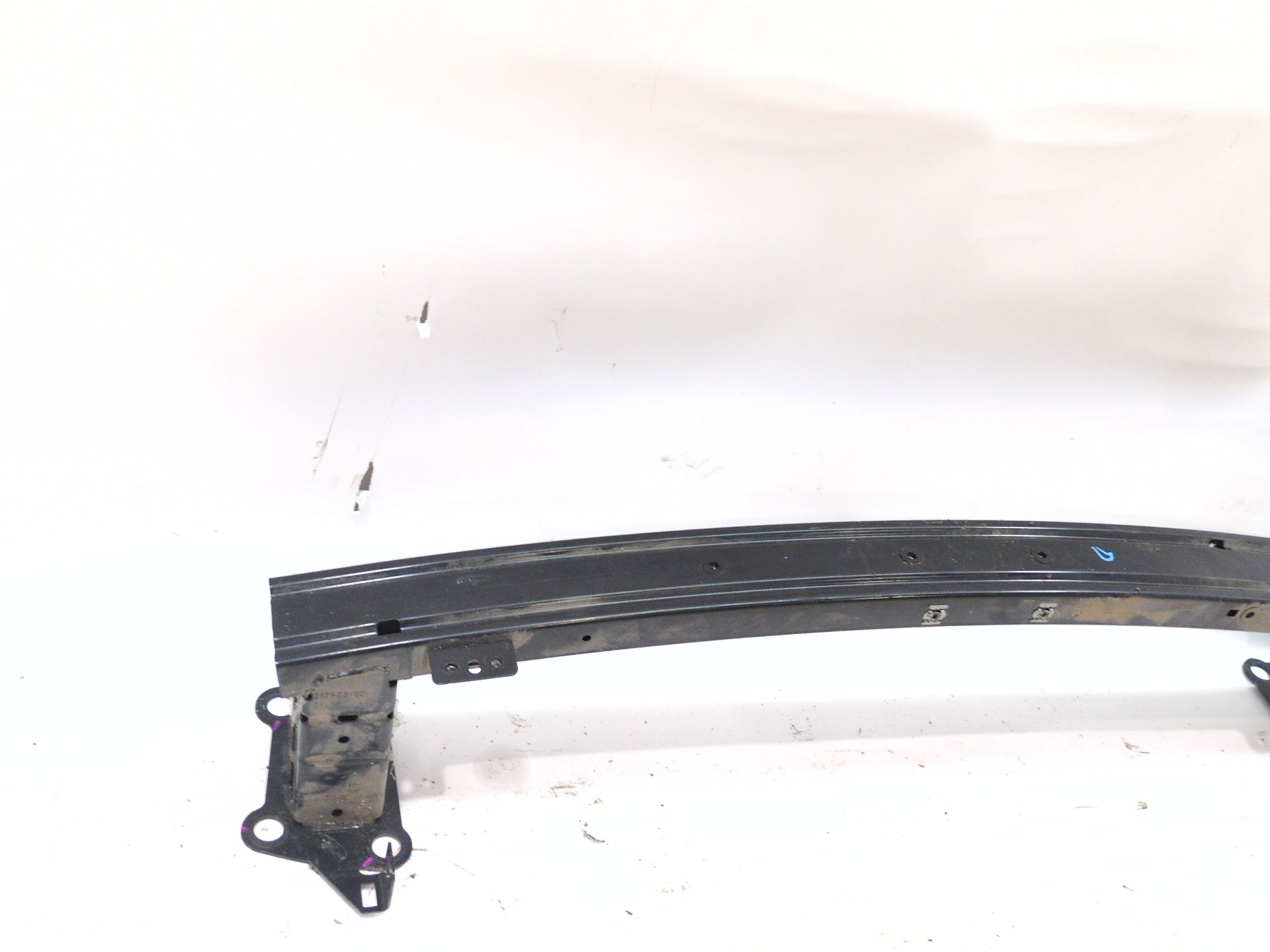 refuerzo_paragolpes_delantero_96c2175138002_renault_megane_iv_sedan_1_5_blue_dci_115_lva6