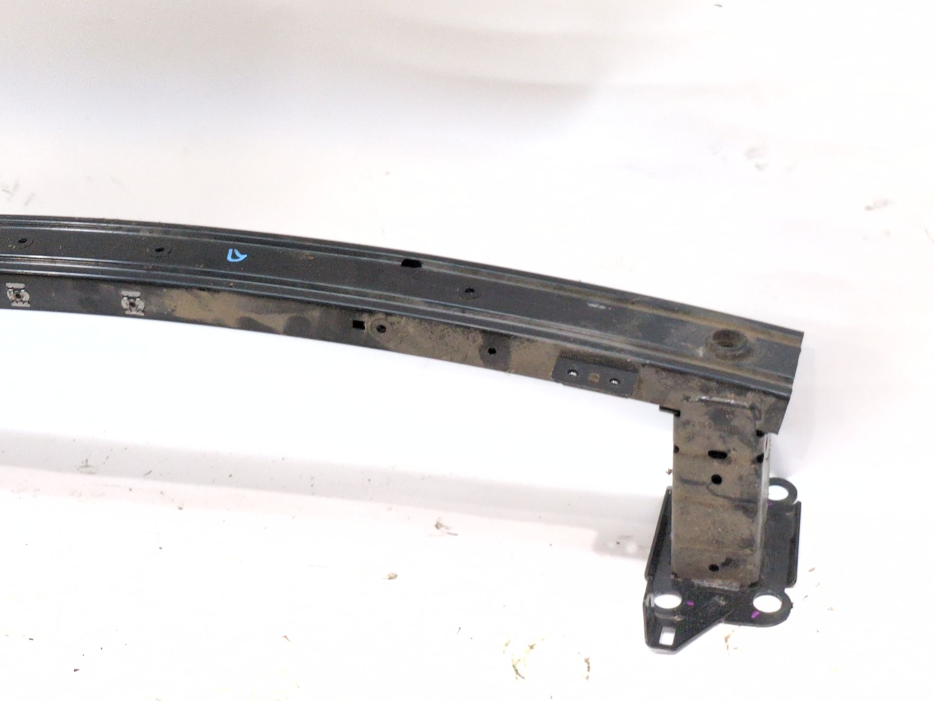 refuerzo_paragolpes_delantero_96c2175138002_renault_megane_iv_sedan_1_5_blue_dci_115_lva6