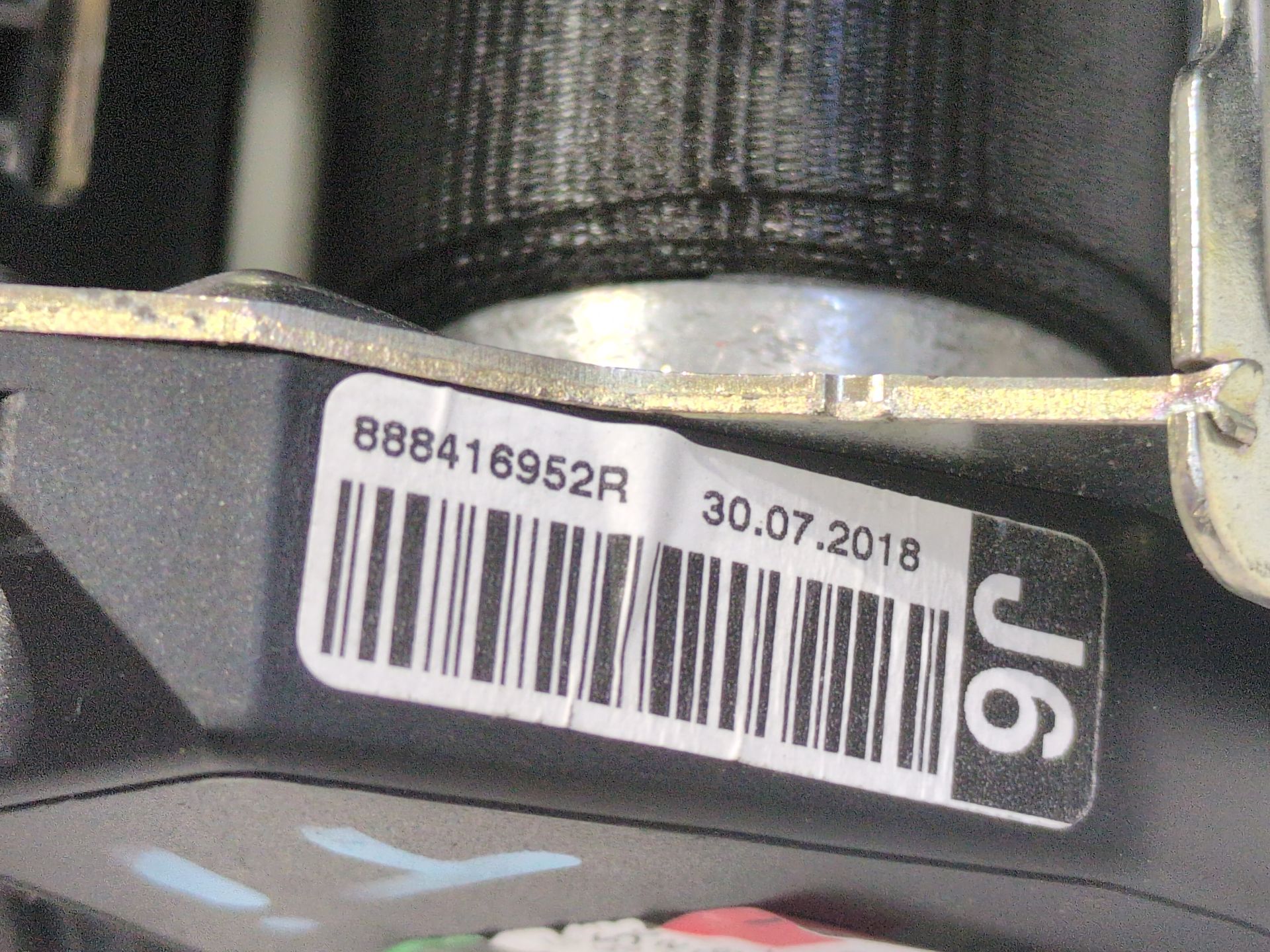 cinturon_seguridad_trasero_izquierdo_888416952r_renault_scenic_iv_j9_1_7_blue_dci_120_j9a7_j9a8