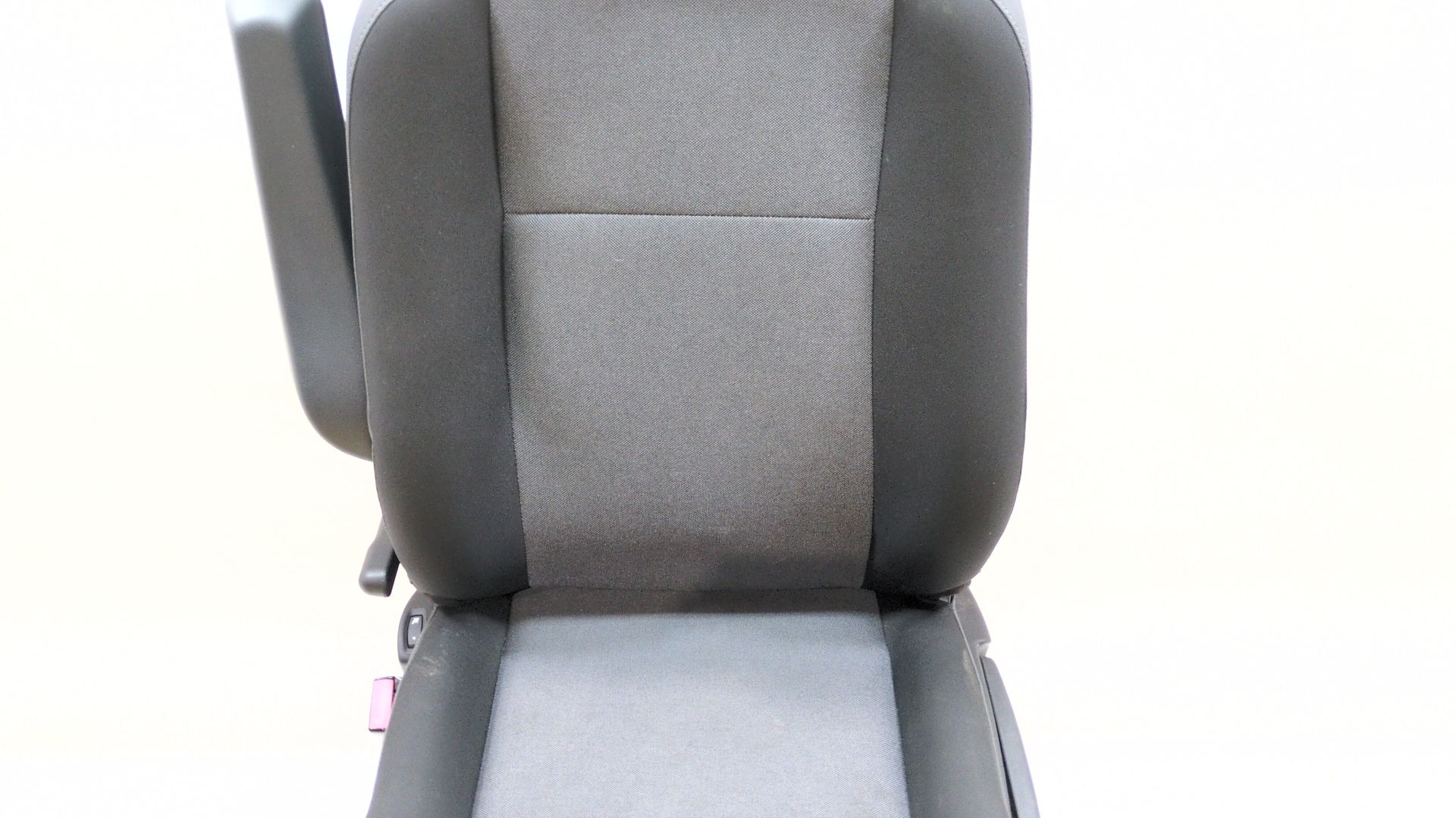 asiento_delantero_izquierdo_870500470r_renault_master_iii_furgoneta_fv_2_3_dci_180_fwd_fv04