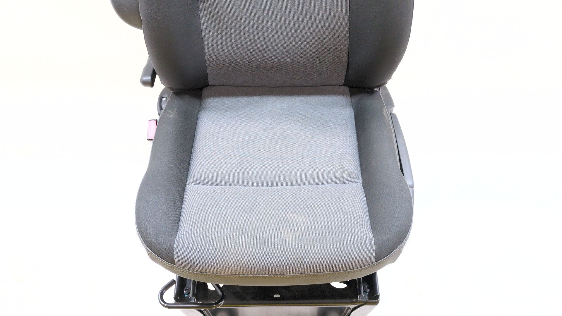 asiento_delantero_izquierdo_870500470r_renault_master_iii_furgoneta_fv_2_3_dci_180_fwd_fv04