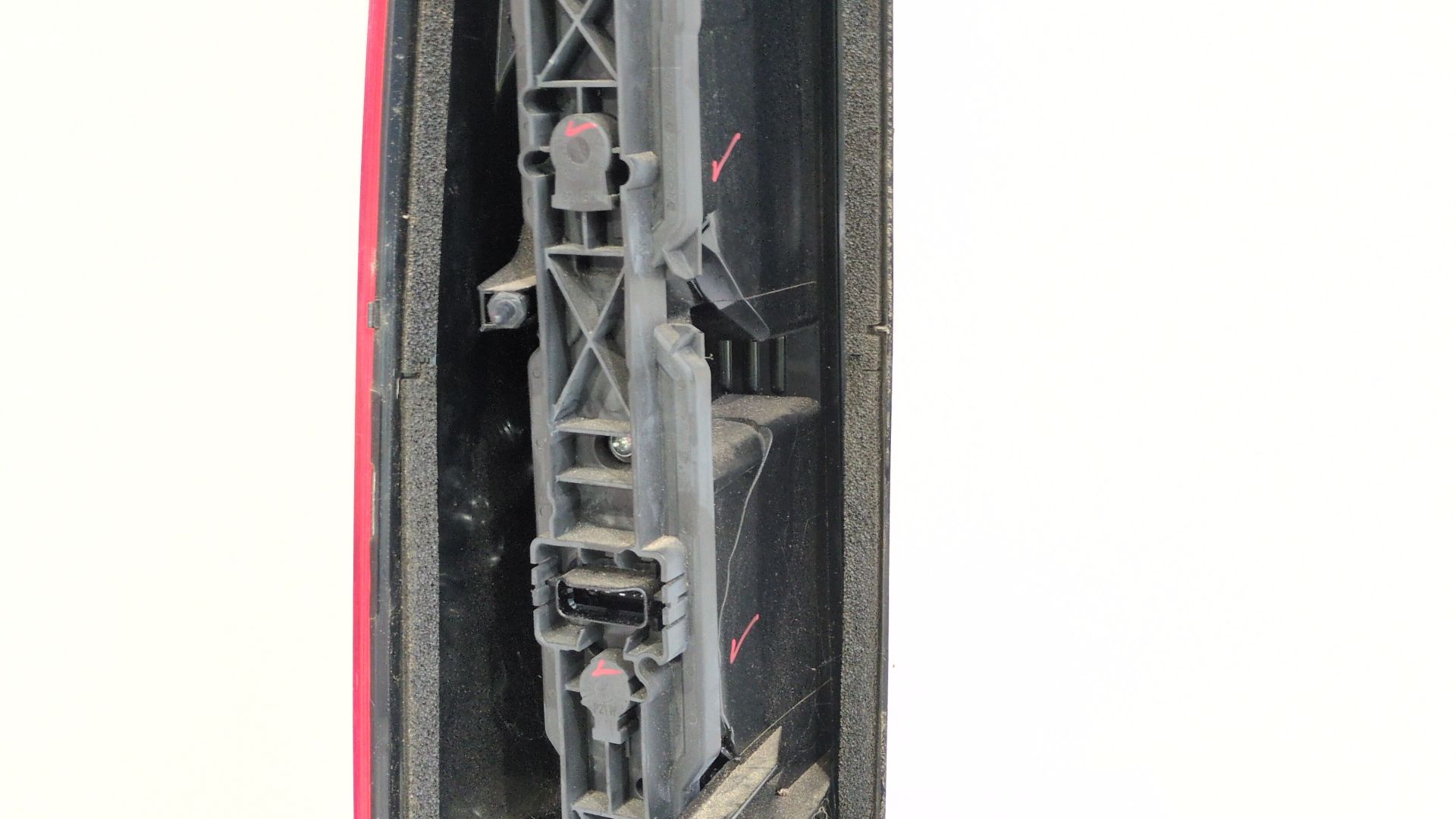 piloto_trasero_derecho_265500023r_renault_master_iii_furgoneta_fv_2_3_dci_180_fwd_fv04