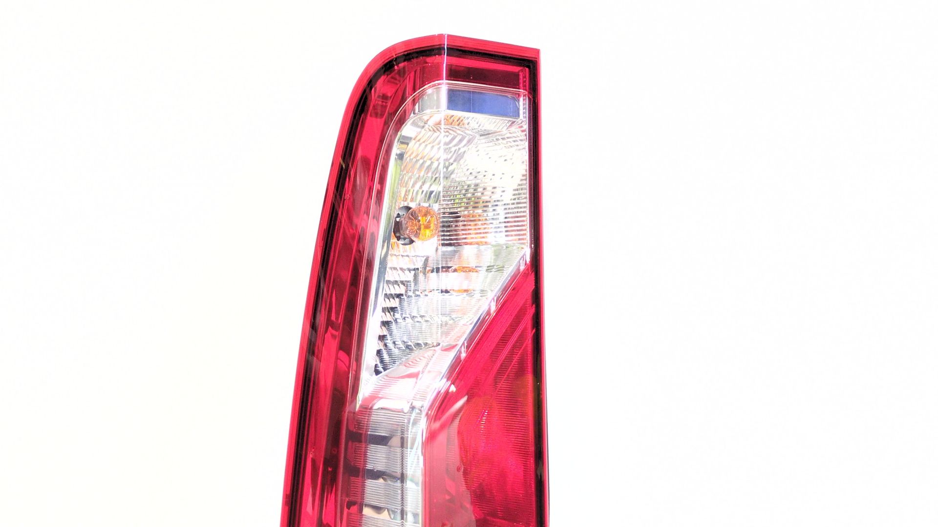 piloto_trasero_izquierdo_265550023r_renault_master_iii_furgoneta_fv_2_3_dci_180_fwd_fv04