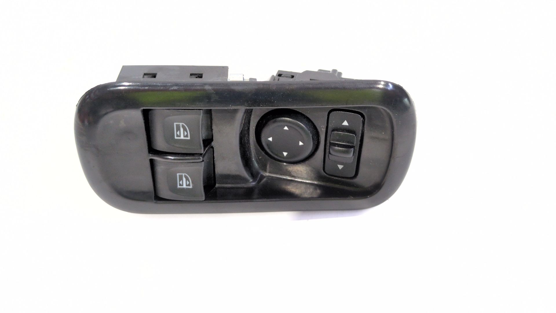 mando_elevalunas_delantero_izquierdo_264118722r_255704283r_renault_master_iii_furgoneta_fv_2_3_dci_180_fwd_fv04