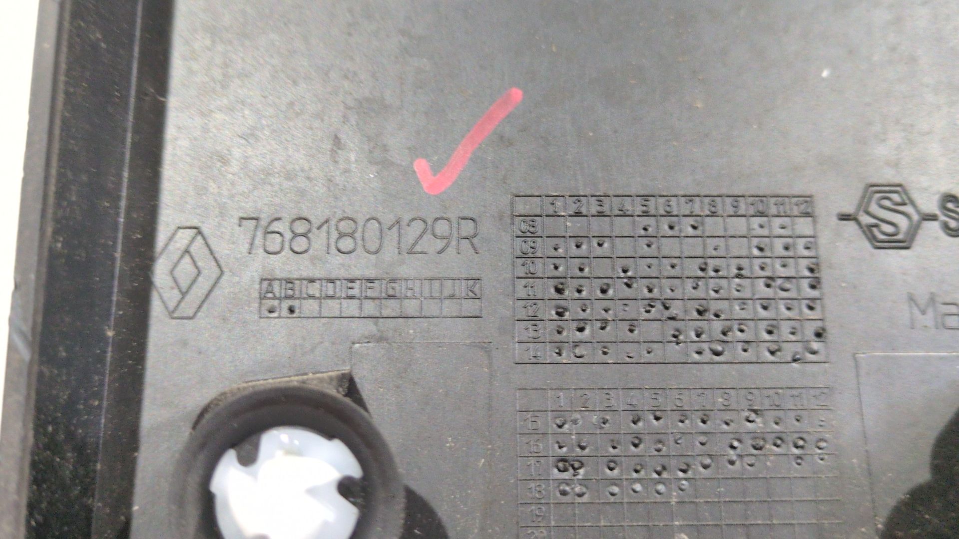 moldura_lateral_768180129r_renault_master_iii_furgoneta_fv_2_3_dci_180_fwd_fv04