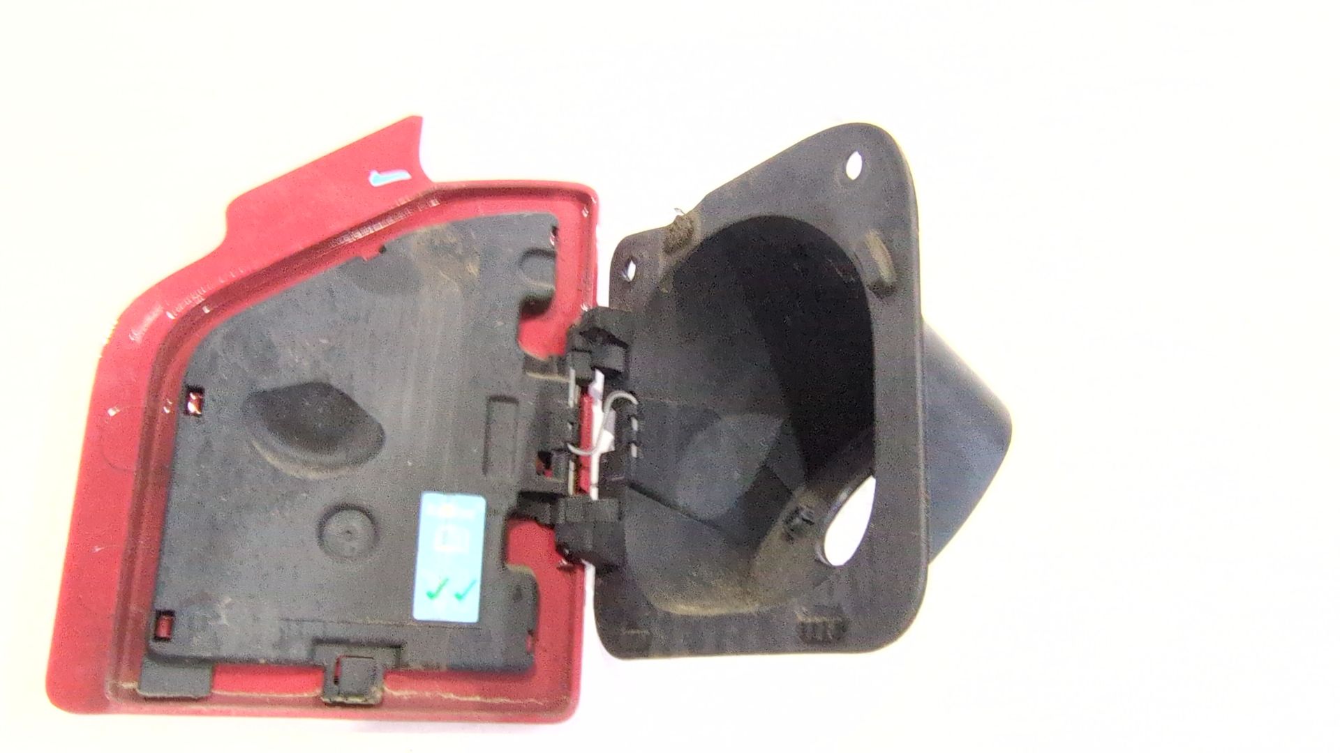 tapa_exterior_combustible_765m63121r_adblue_renault_master_iii_furgoneta_fv_2_3_dci_180_fwd_fv04