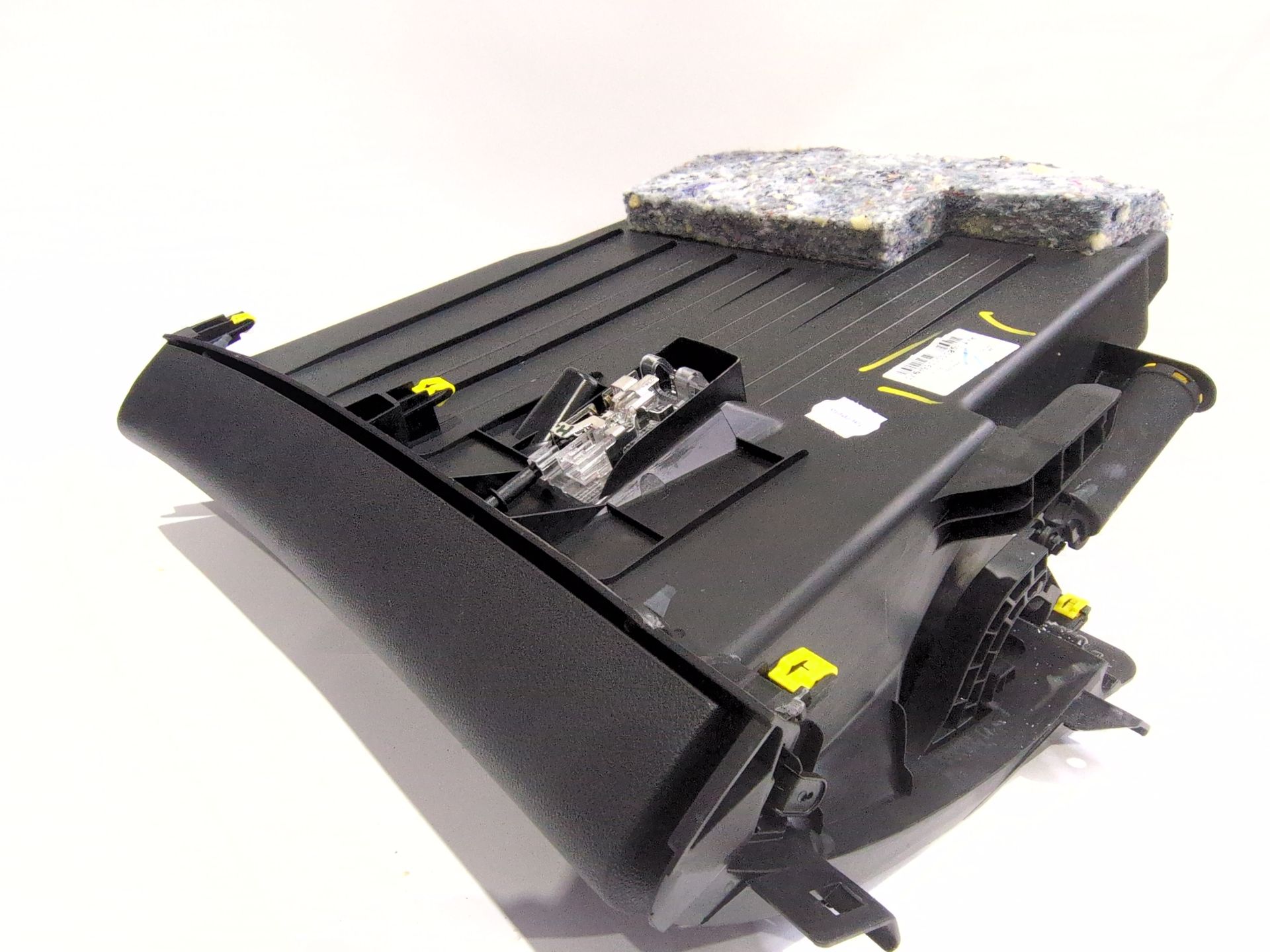 guantera_685001166r_renault_megane_iv_sedan_1_5_blue_dci_115_lva6