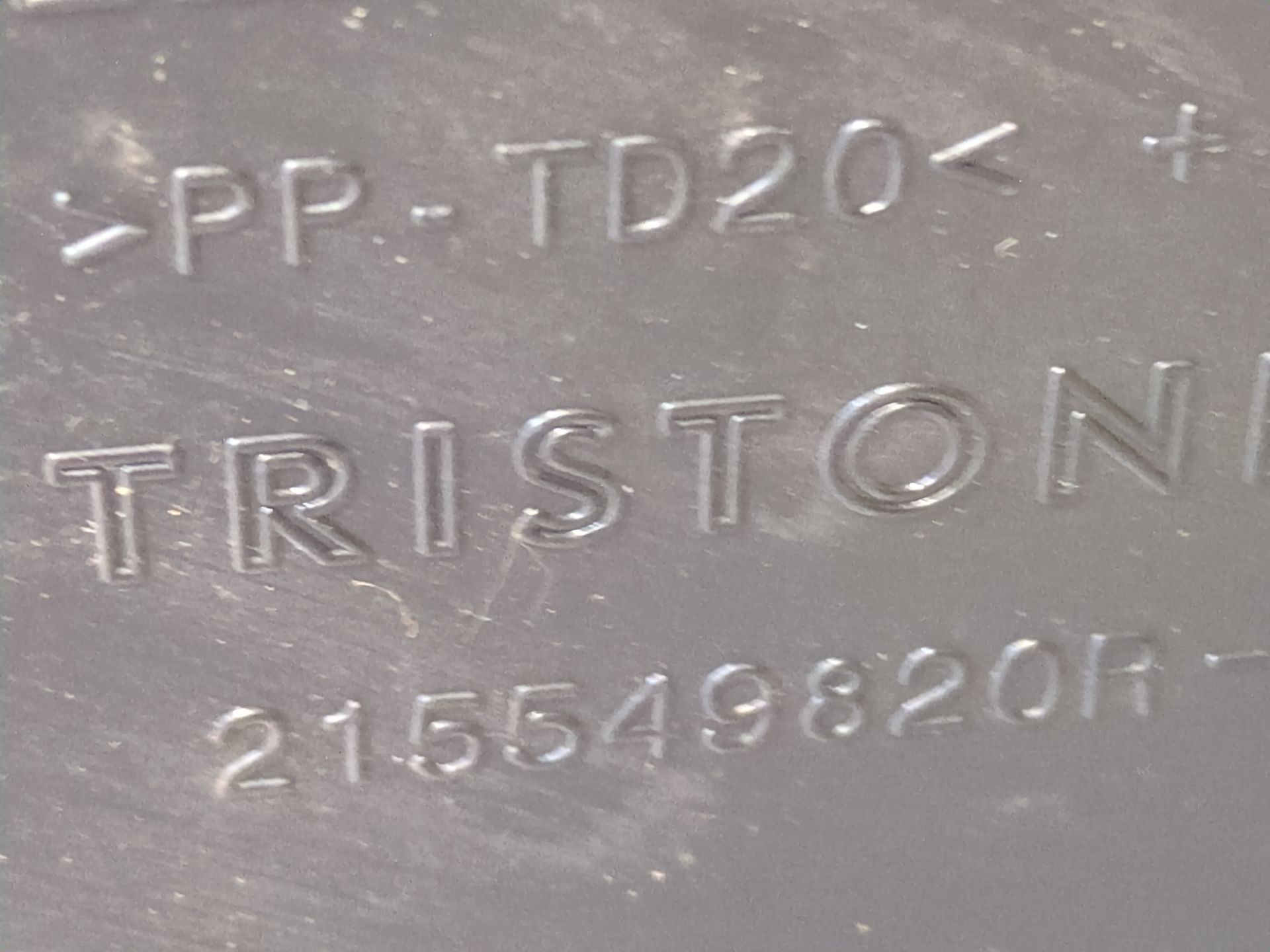 carcasa_radiador_215549820r_renault_megane_iv_sedan_1_5_blue_dci_115_lva6