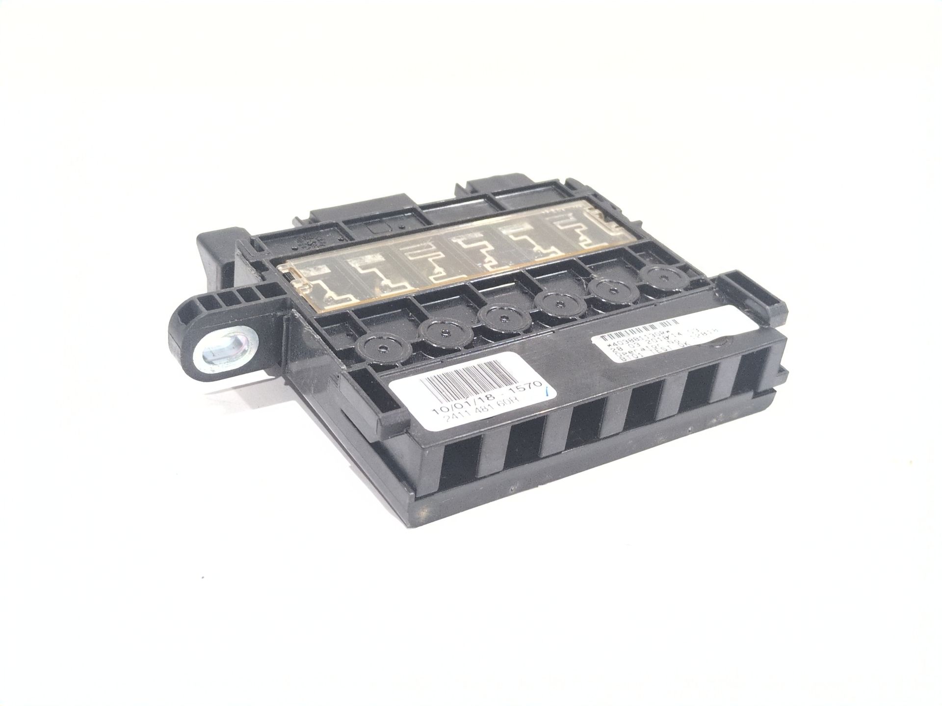 caja_reles_fusibles_241148160r_renault_megane_iv_sedan_1_5_blue_dci_115_lva6