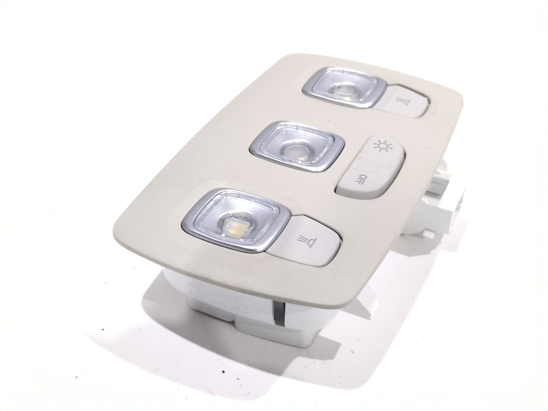 luz_interior_264309166r_renault_megane_iv_sedan_1_5_blue_dci_115_lva6