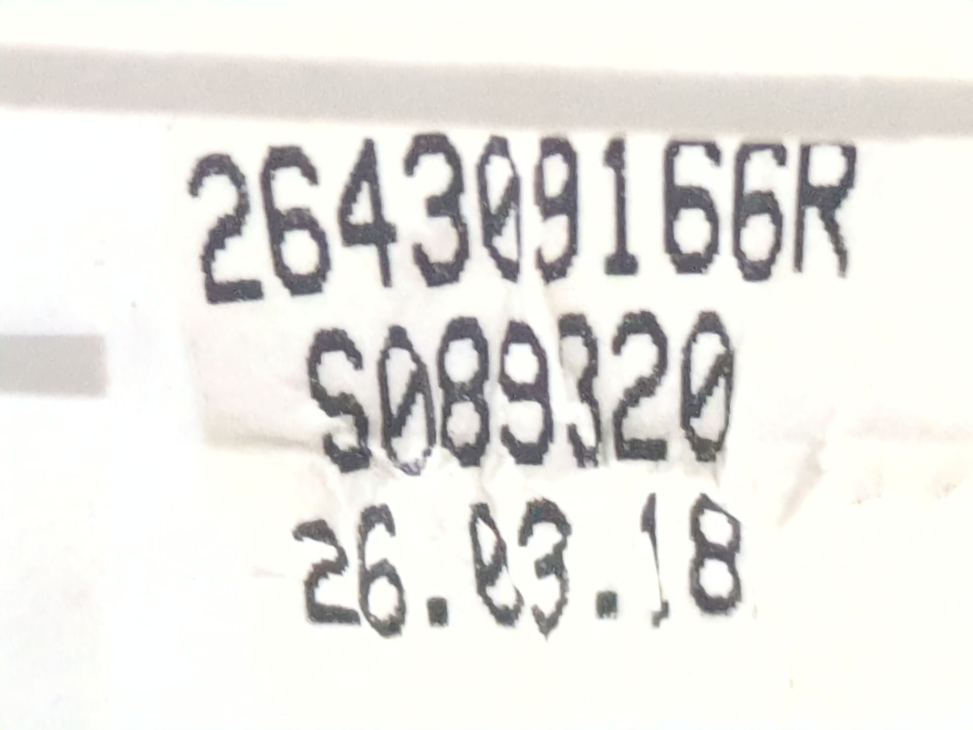 luz_interior_264309166r_renault_megane_iv_sedan_1_5_blue_dci_115_lva6