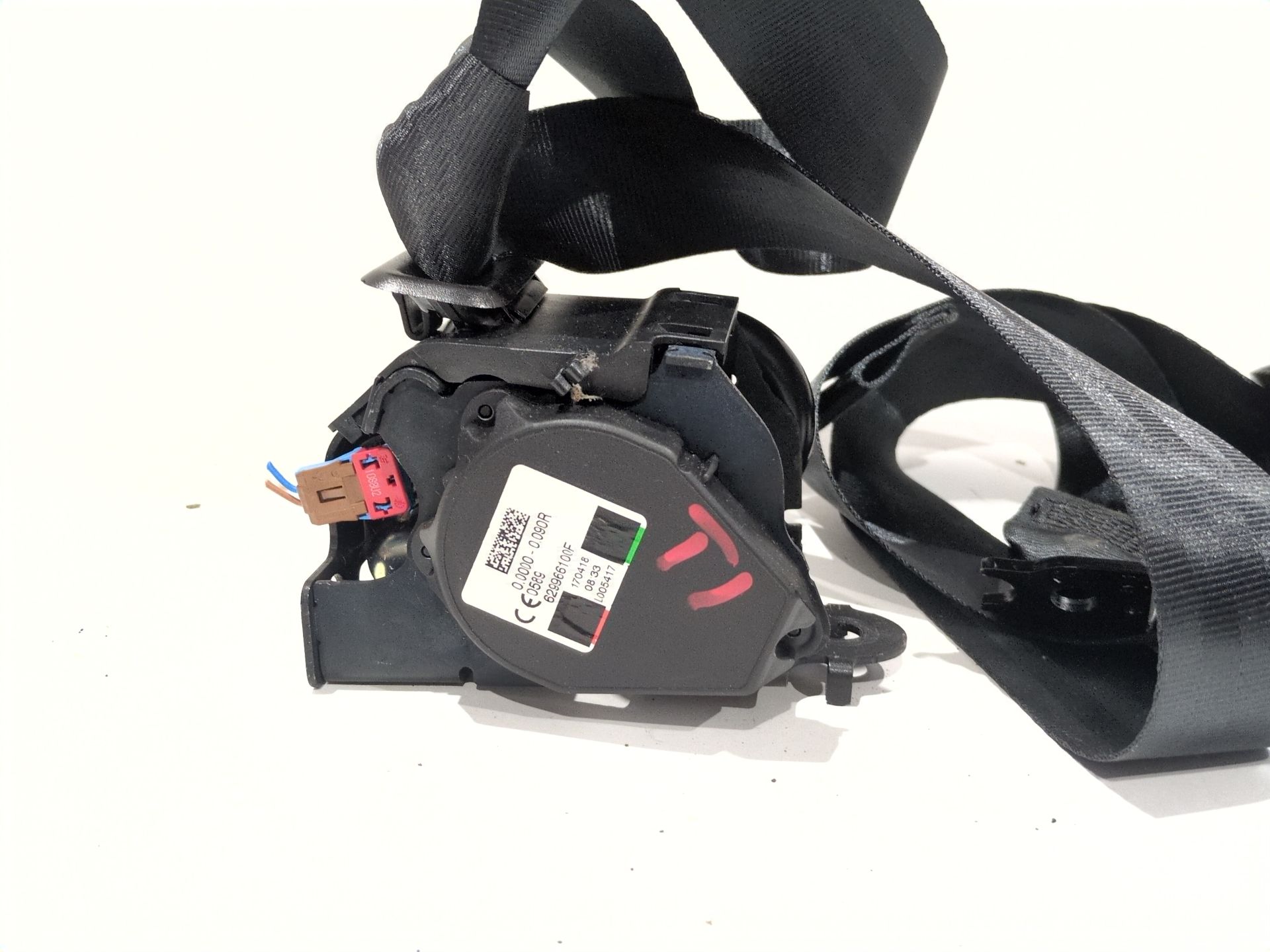 cinturon_seguridad_trasero_izquierdo_888419825r_renault_megane_iv_sedan_1_5_blue_dci_115_lva6