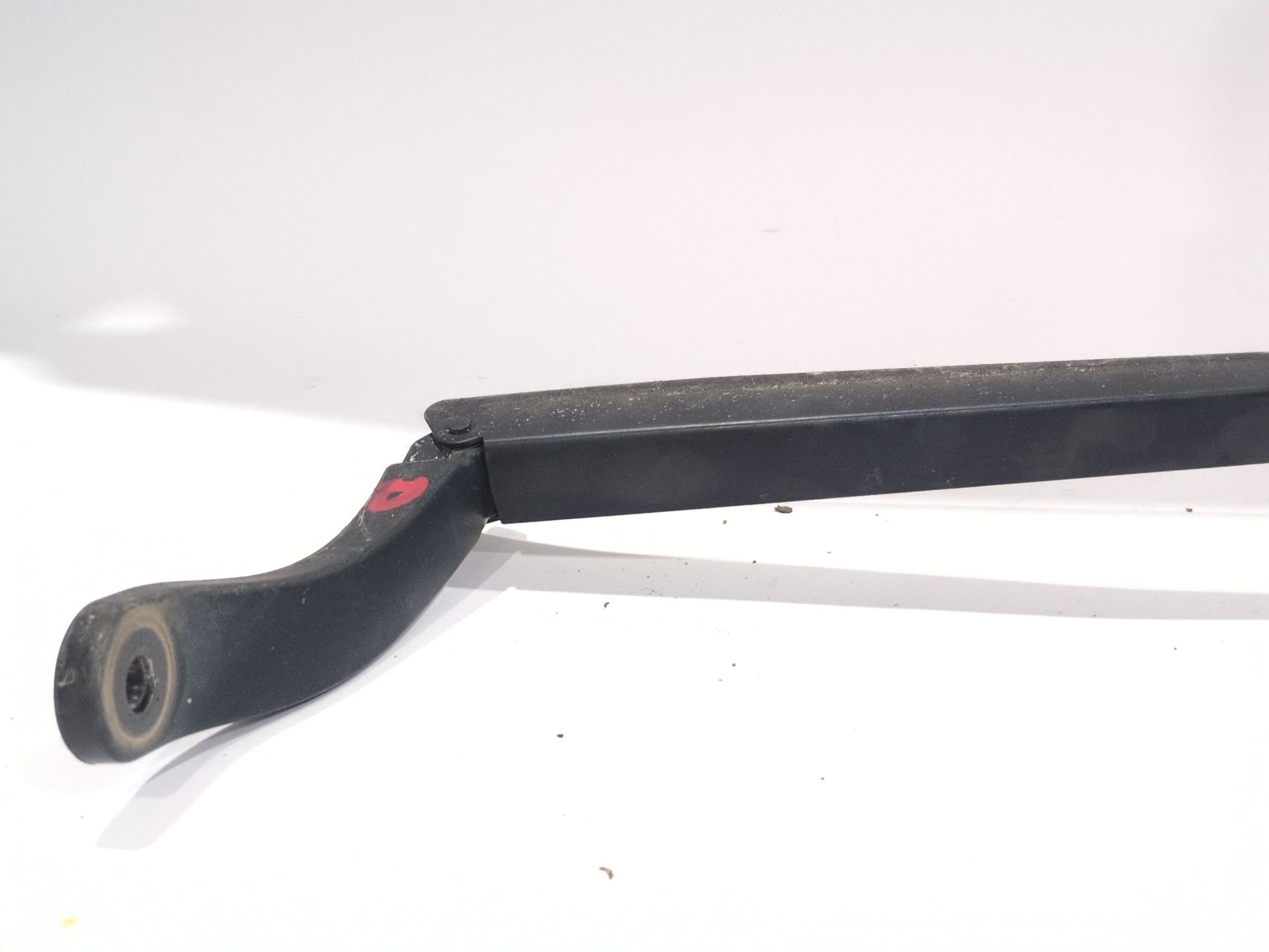 brazo_limpia_delantero_derecho_288868720r_renault_megane_iv_sedan_1_5_blue_dci_115_lva6