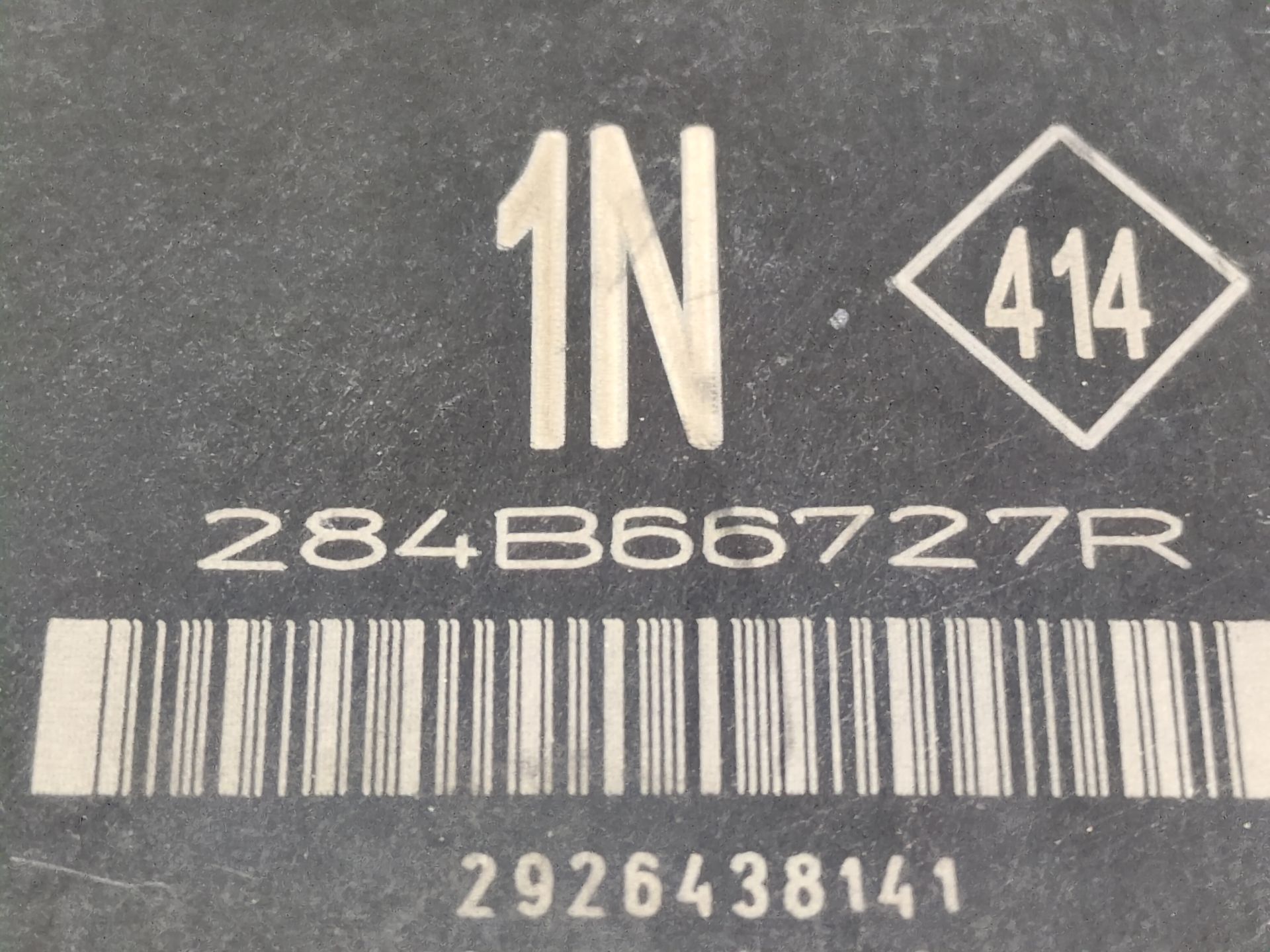 caja_reles_fusibles_284b66727r_renault_megane_iv_sedan_1_5_blue_dci_115_lva6