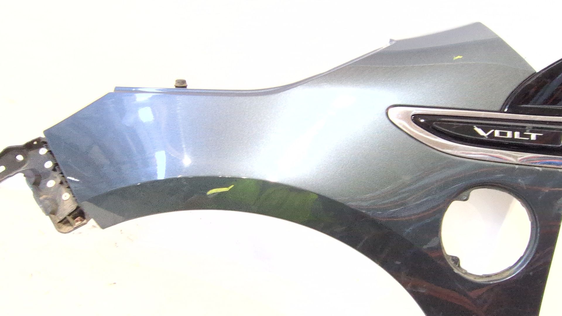 aleta_delantera_izquierda_22961903_chevrolet_volt_ev_150