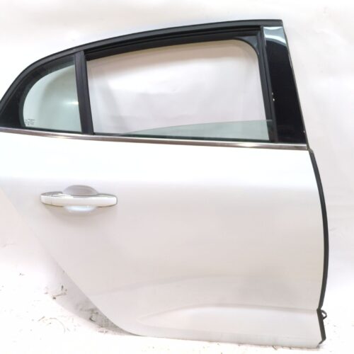 PUERTA TRASERA DERECHA RENAULT MEGANE IV SEDÁN 1.5 BLUE DCI 115 (LVA6)