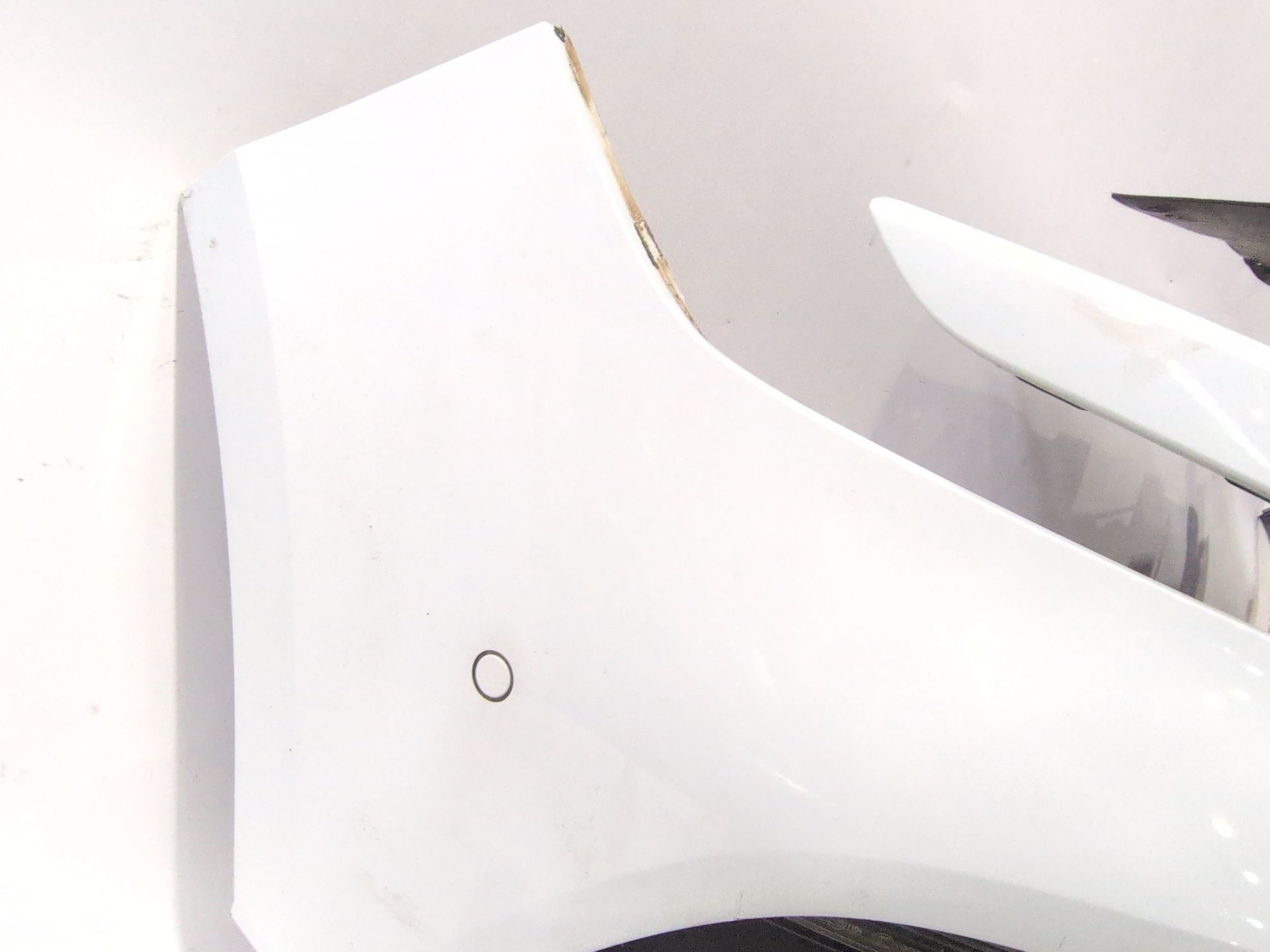 paragolpes_delantero_620220807r_ice_white_bc_ov369_renault_megane_iv_sedan_1_5_blue_dci_115_lva6