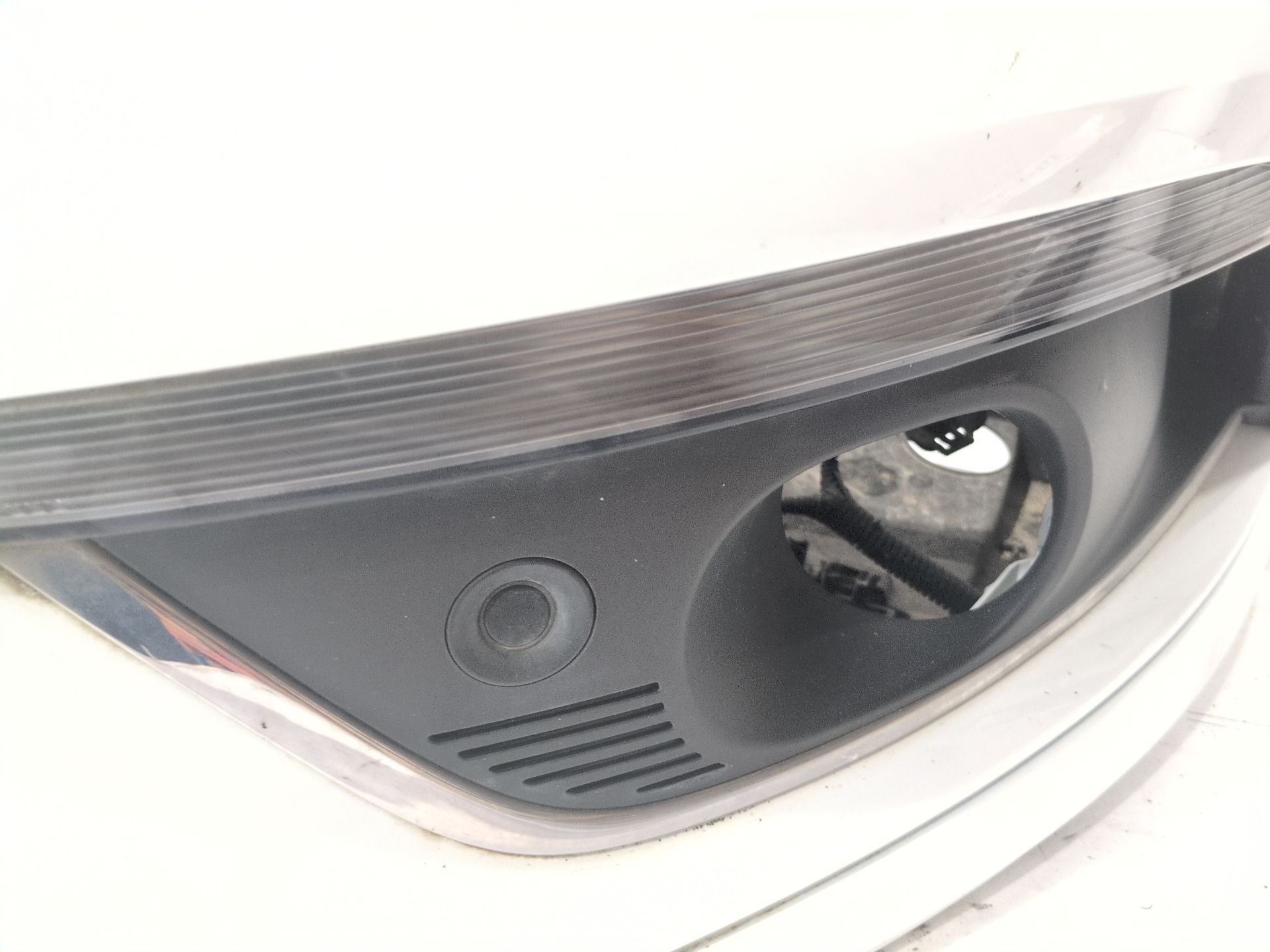 paragolpes_delantero_620220807r_ice_white_bc_ov369_renault_megane_iv_sedan_1_5_blue_dci_115_lva6