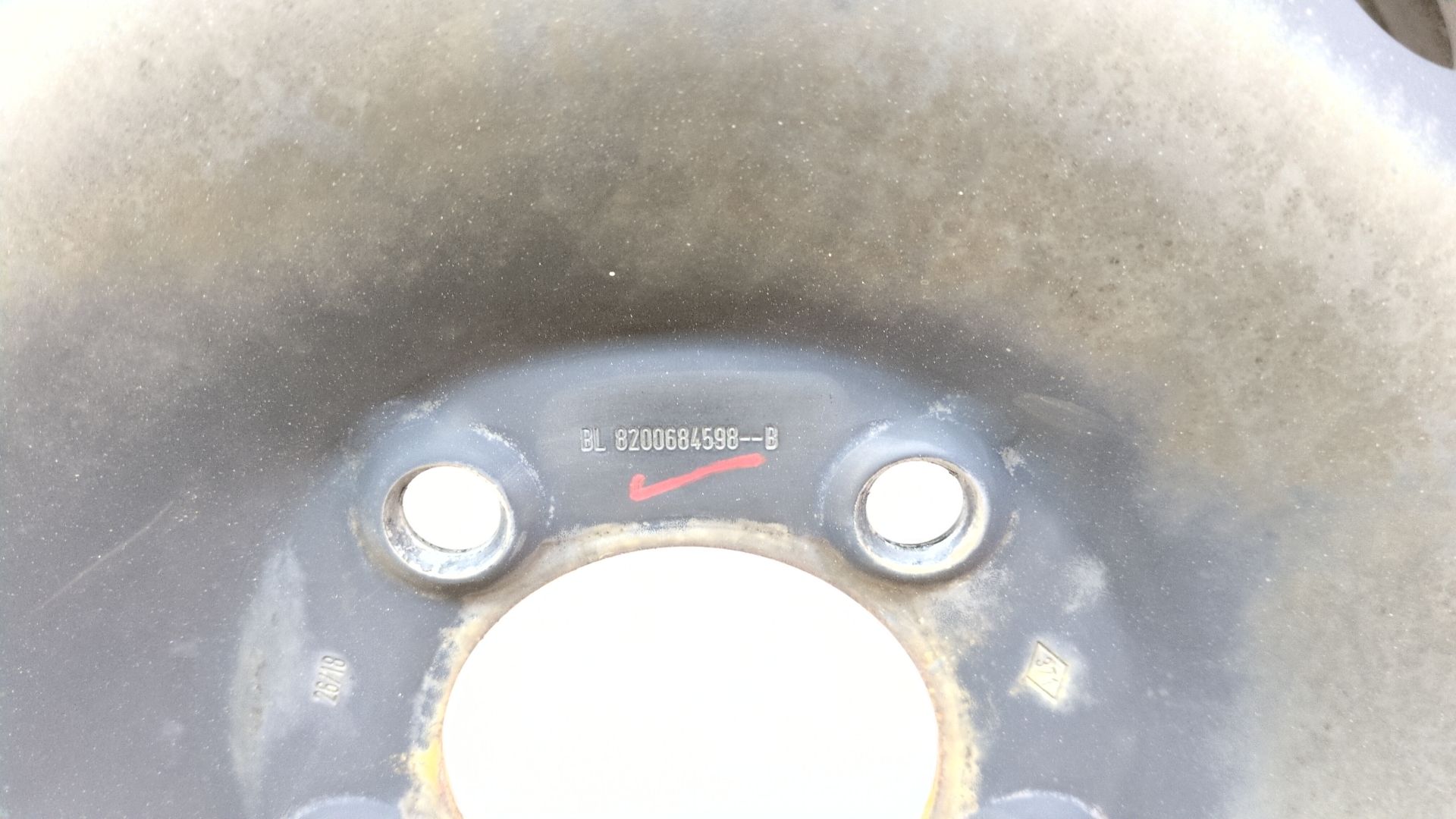 llanta_chapa_8200684598r_renault_master_iii_furgoneta_fv_2_3_dci_180_fwd_fv04