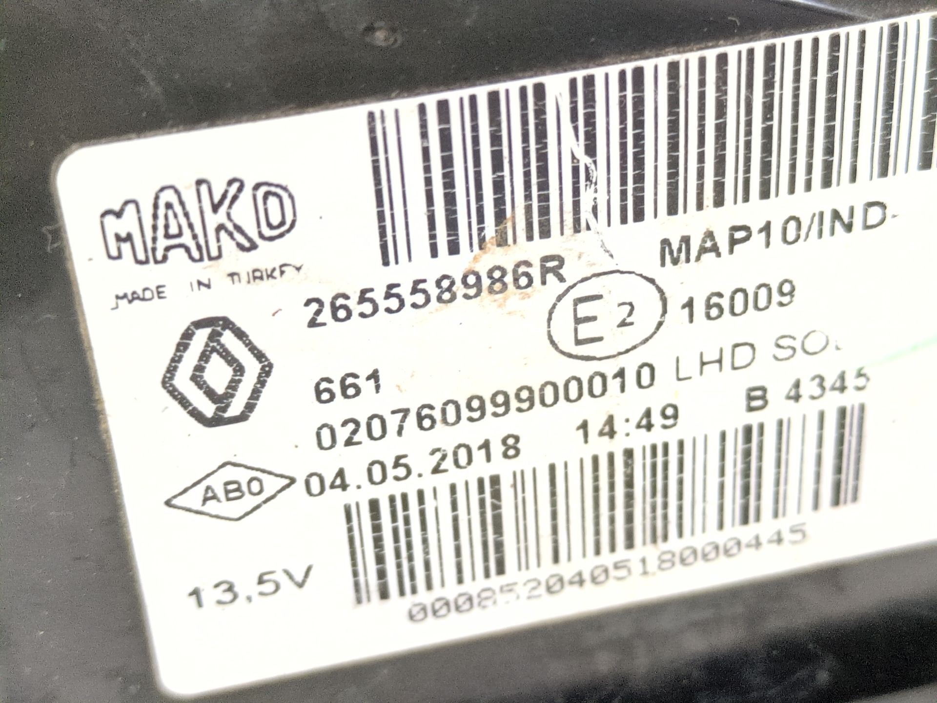 piloto_trasero_izquierdo_exterior_265558986r_renault_megane_iv_sedan_1_5_blue_dci_115_lva6