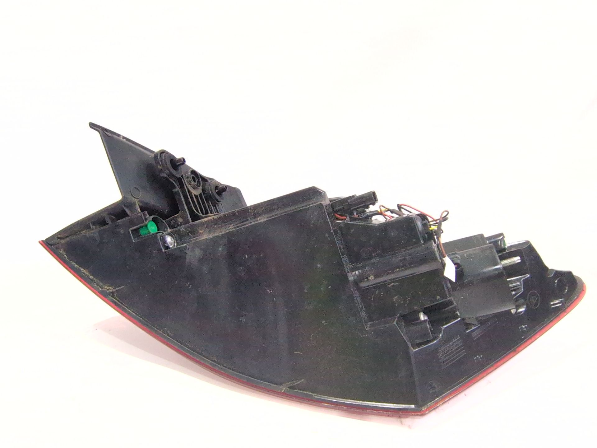 piloto_trasero_izquierdo_exterior_265558986r_renault_megane_iv_sedan_1_5_blue_dci_115_lva6