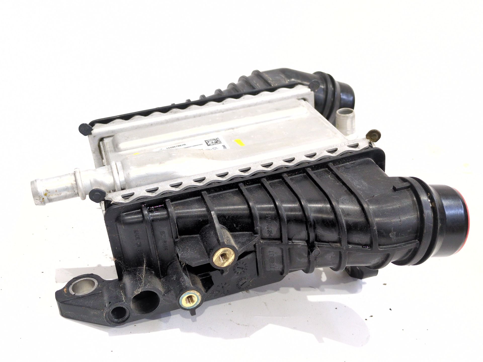 intercooler_144967867r_renault_megane_iv_sedan_1_5_blue_dci_115_lva6