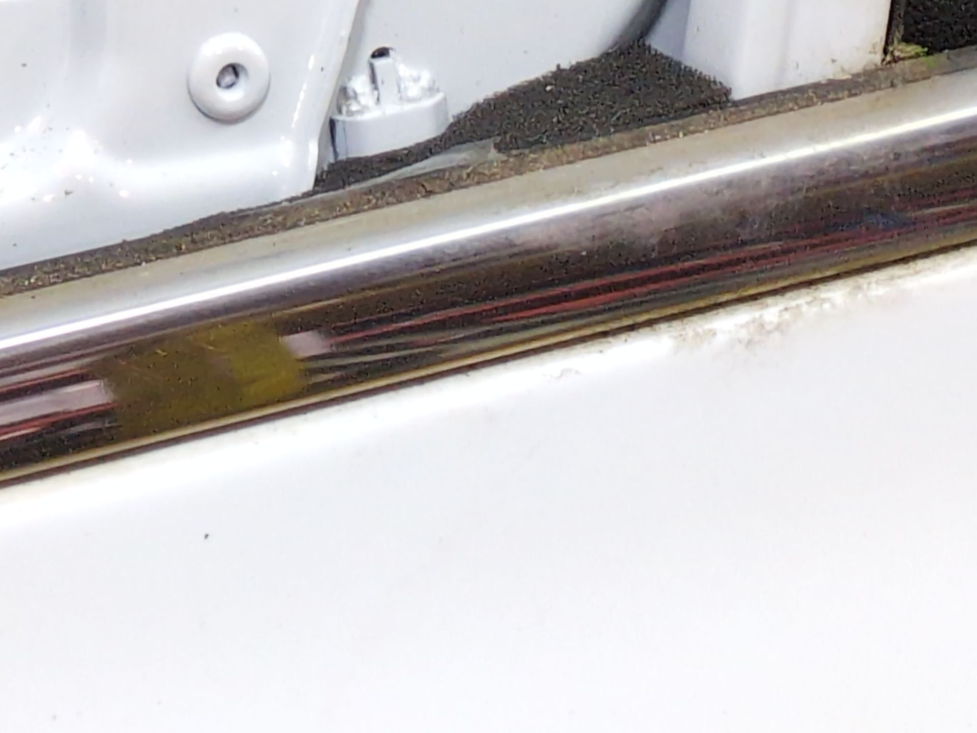 puerta_delantera_izquierda_801013672r_ice_white_bc_ov369_renault_megane_iv_sedan_1_5_blue_dci_115_lva6