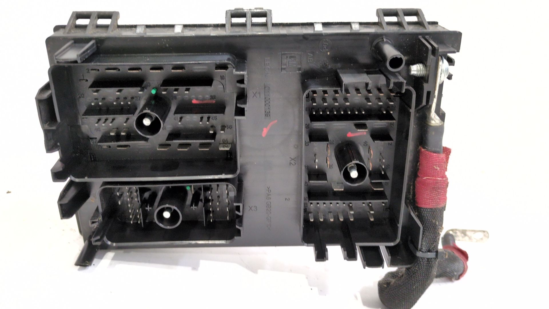 caja_reles_fusibles_22785253_1110117ad_chevrolet_volt_ev_150