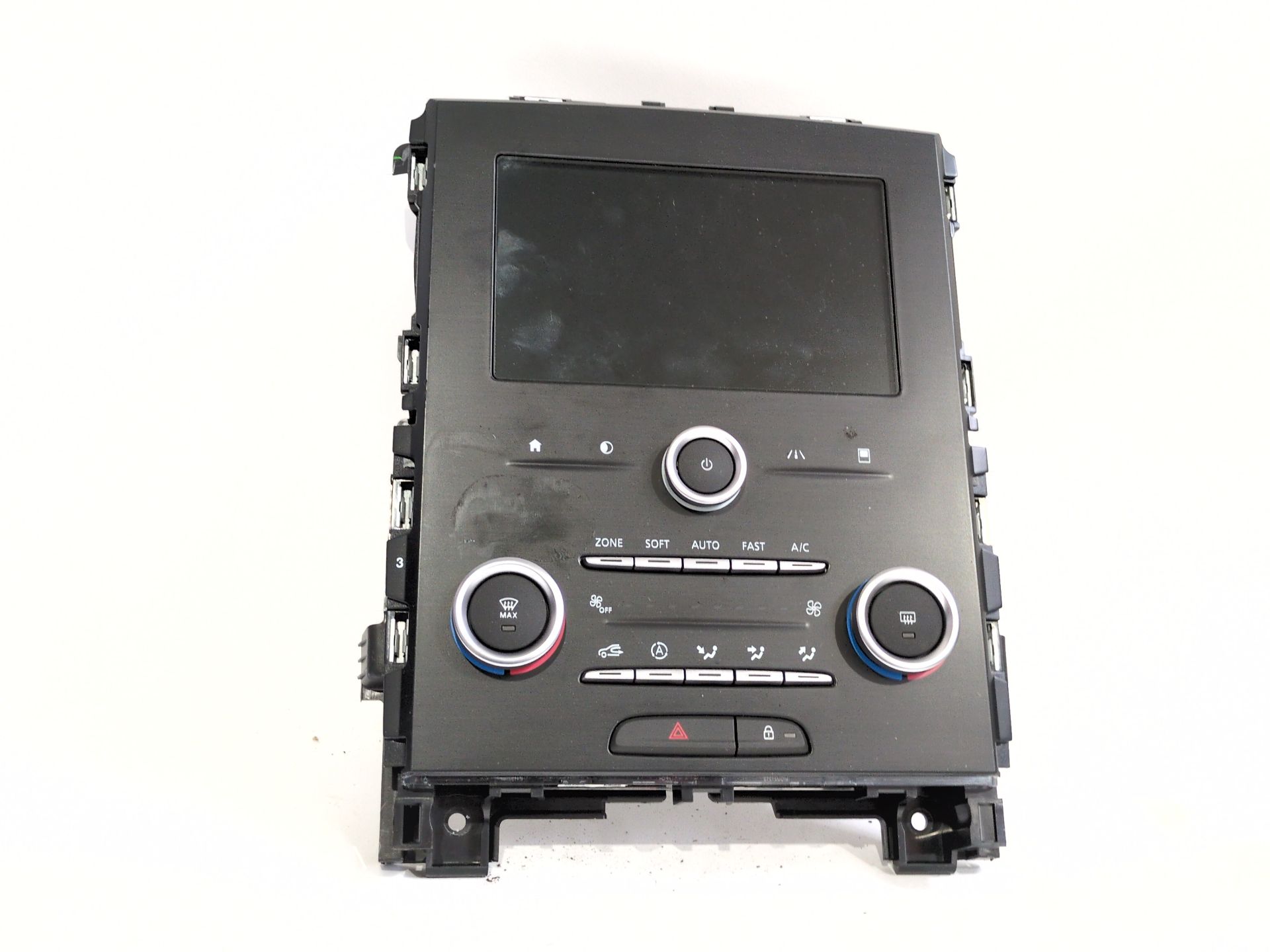 pantalla_multifuncion_e32478_a94e32478_renault_megane_iv_sedan_1_5_blue_dci_115_lva6