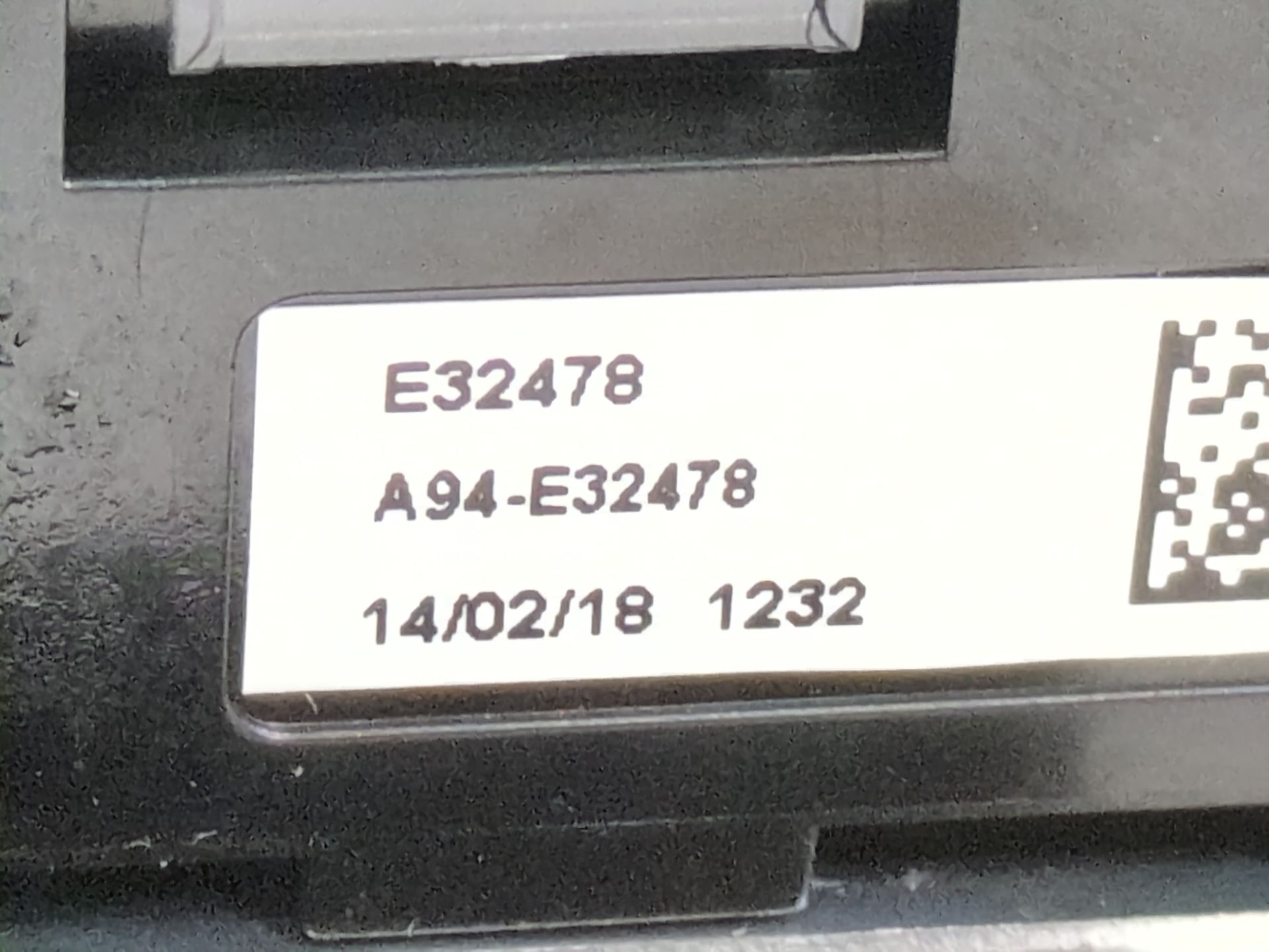 pantalla_multifuncion_e32478_a94e32478_renault_megane_iv_sedan_1_5_blue_dci_115_lva6