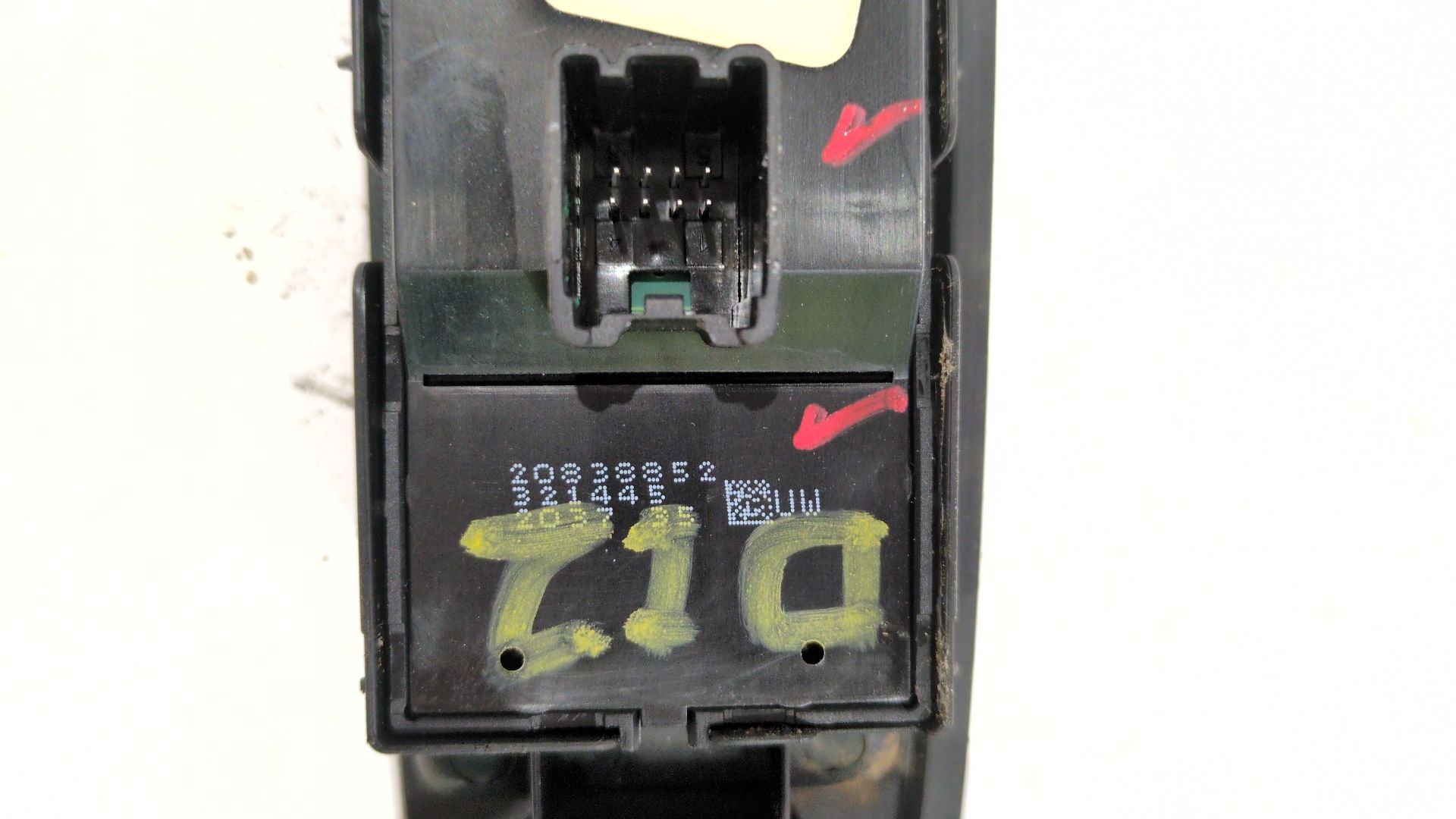 mando_elevalunas_delantero_izquierdo_20838852_chevrolet_volt_ev_150