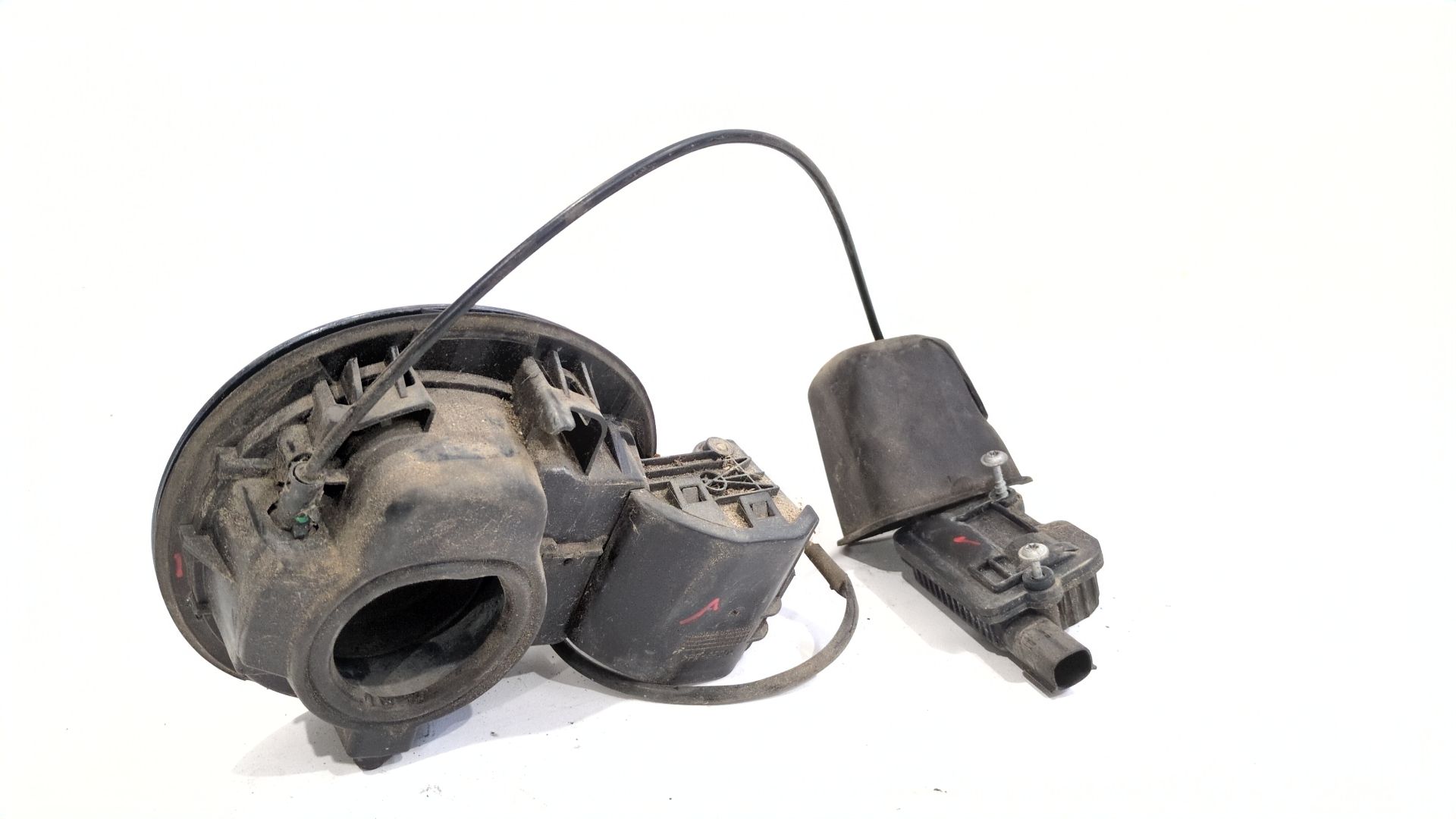 tapa_exterior_combustible_22777973_chevrolet_volt_ev_150