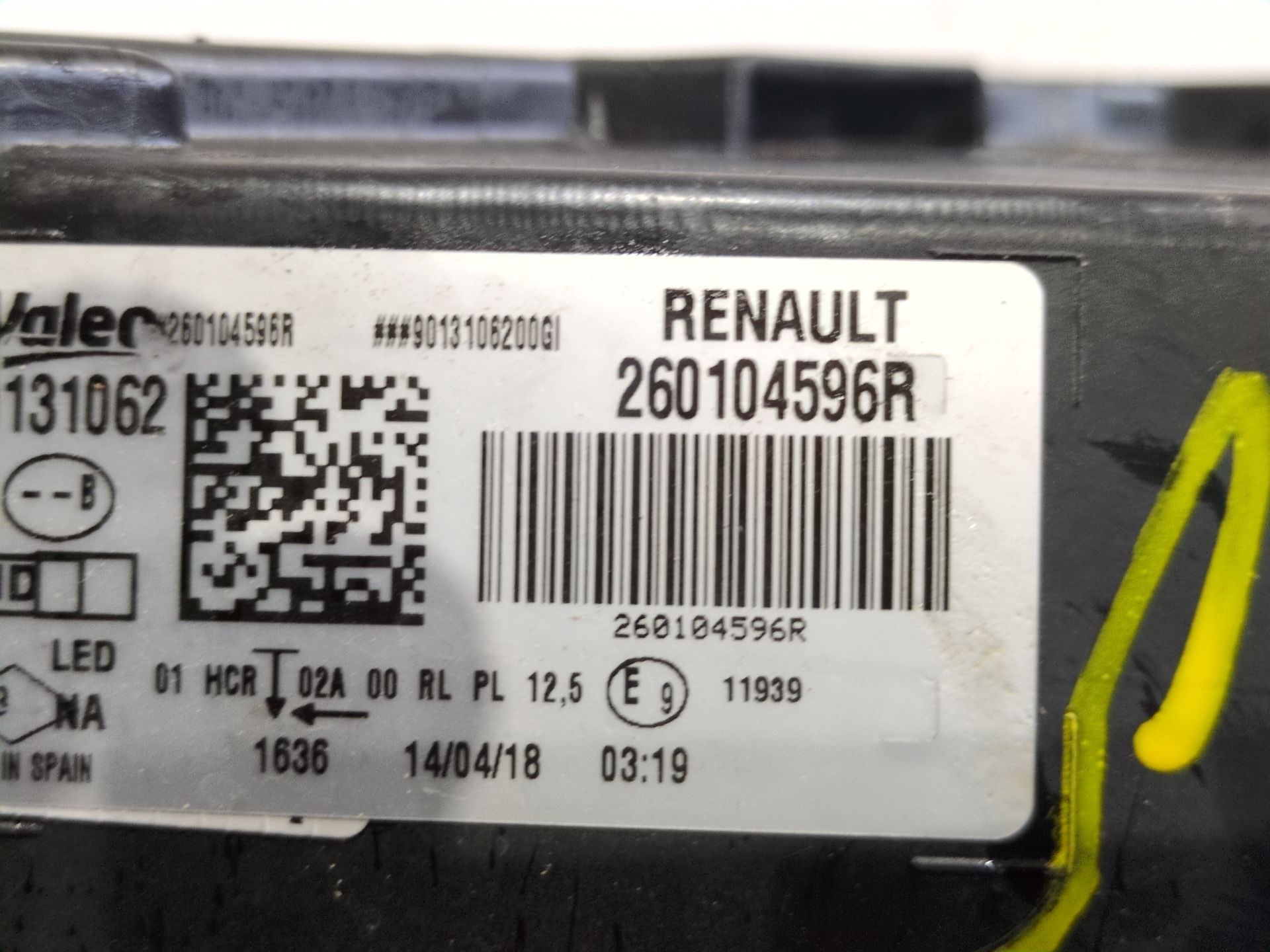 faro_derecho_260104596r_renault_megane_iv_sedan_1_5_blue_dci_115_lva6