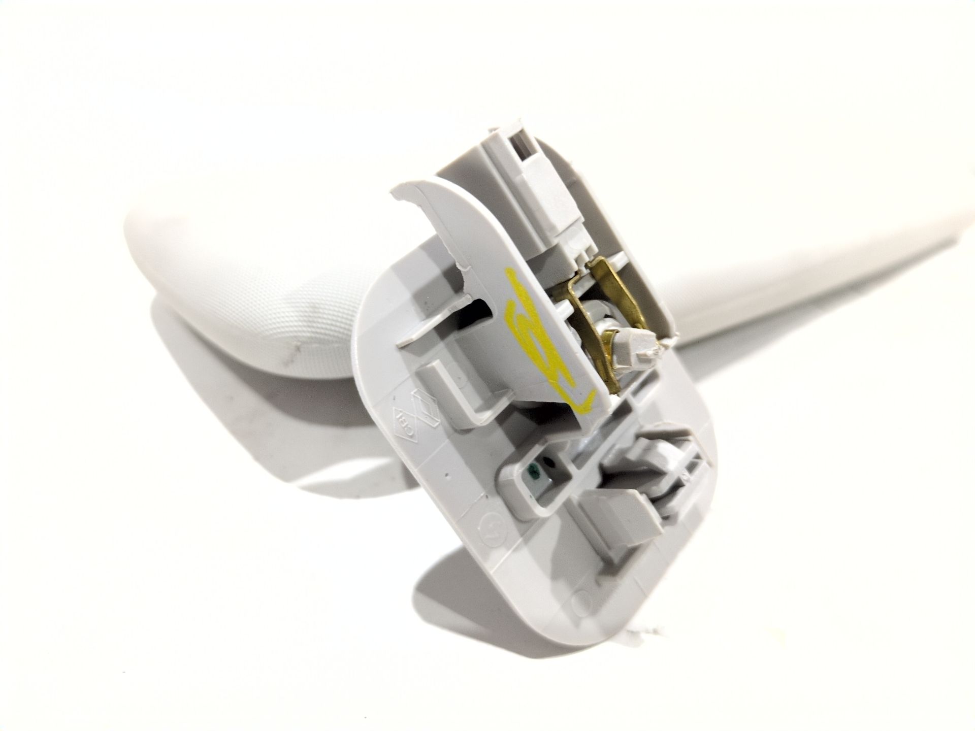 parasol_izquierdo_sin_referencia_renault_megane_iv_sedan_1_5_blue_dci_115_lva6