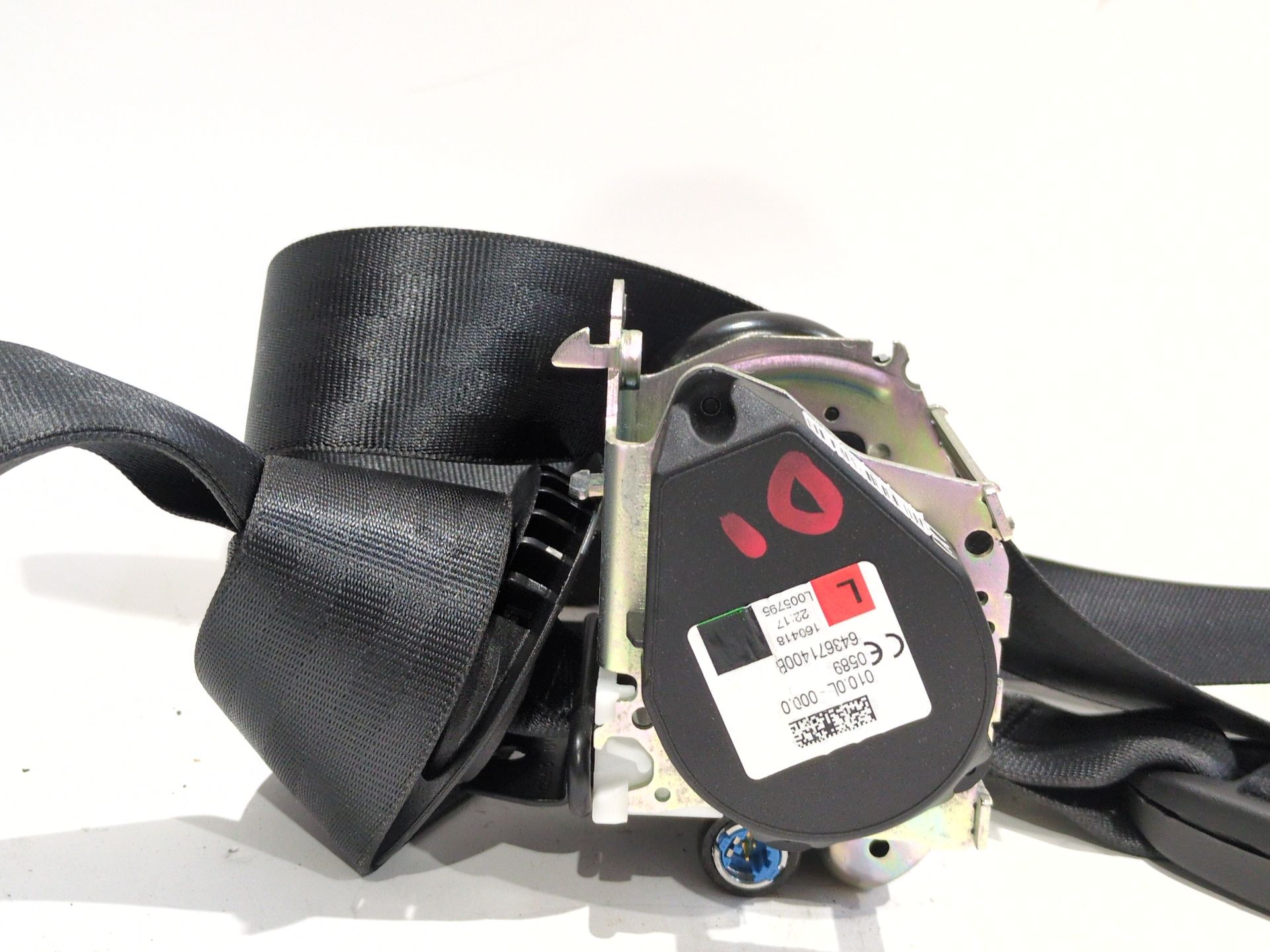 cinturon_seguridad_delantero_izquierdo_868852404r_renault_megane_iv_sedan_1_5_blue_dci_115_lva6