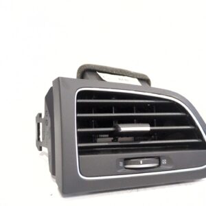 rejilla_aireadora_687616296r_renault_megane_iv_sedan_1_5_blue_dci_115_lva6