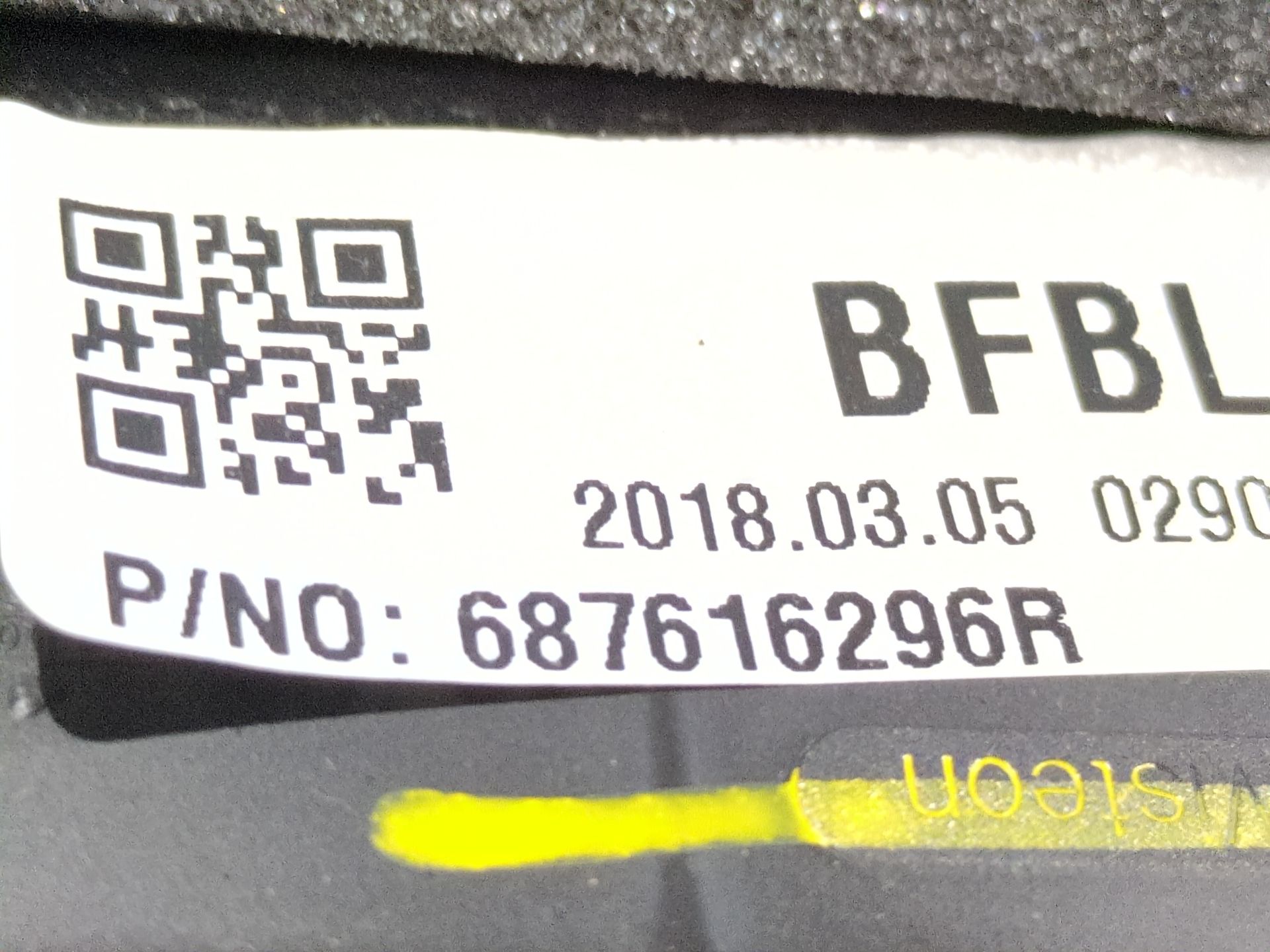 rejilla_aireadora_687616296r_renault_megane_iv_sedan_1_5_blue_dci_115_lva6