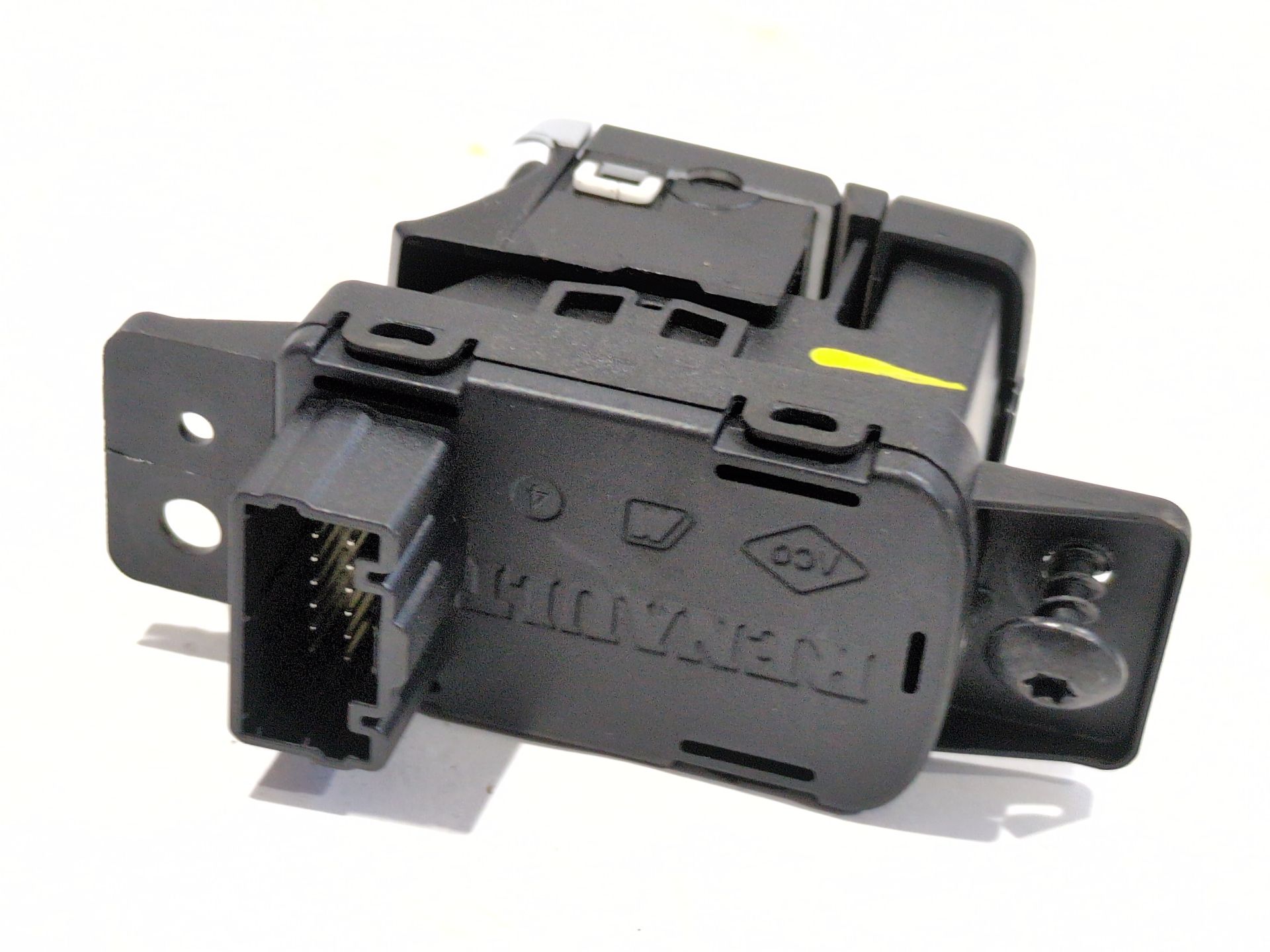 boton_freno_mano_sin_referencia_renault_megane_iv_sedan_1_5_blue_dci_115_lva6