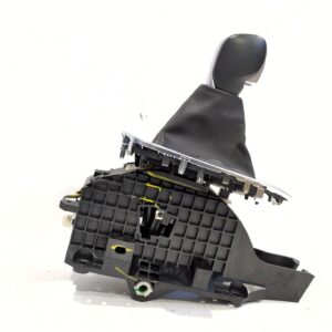 palanca_cambio_111193522_renault_megane_iv_sedan_1_5_blue_dci_115_lva6