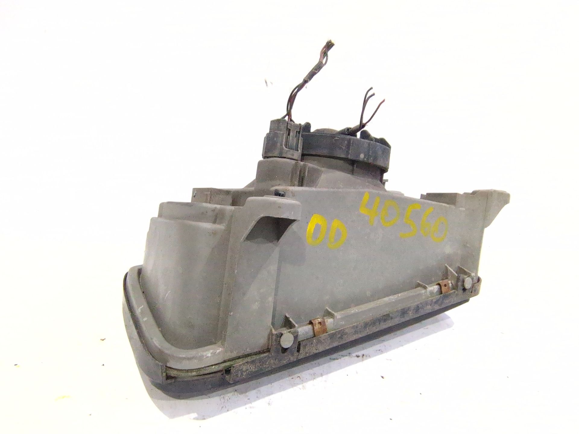 faro_derecho_0301154302_opel_frontera_b