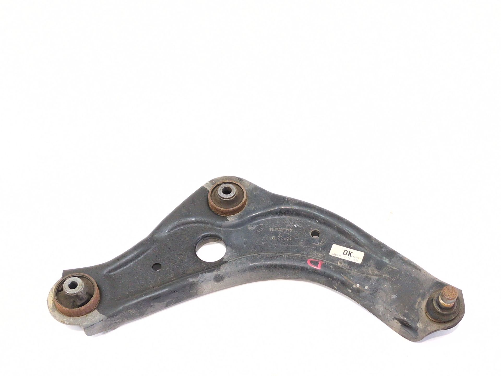 brazo_suspension_inferior_delantero_derecho_0572_renault_kadjar_ha_hl_1_5_blue_dci_115